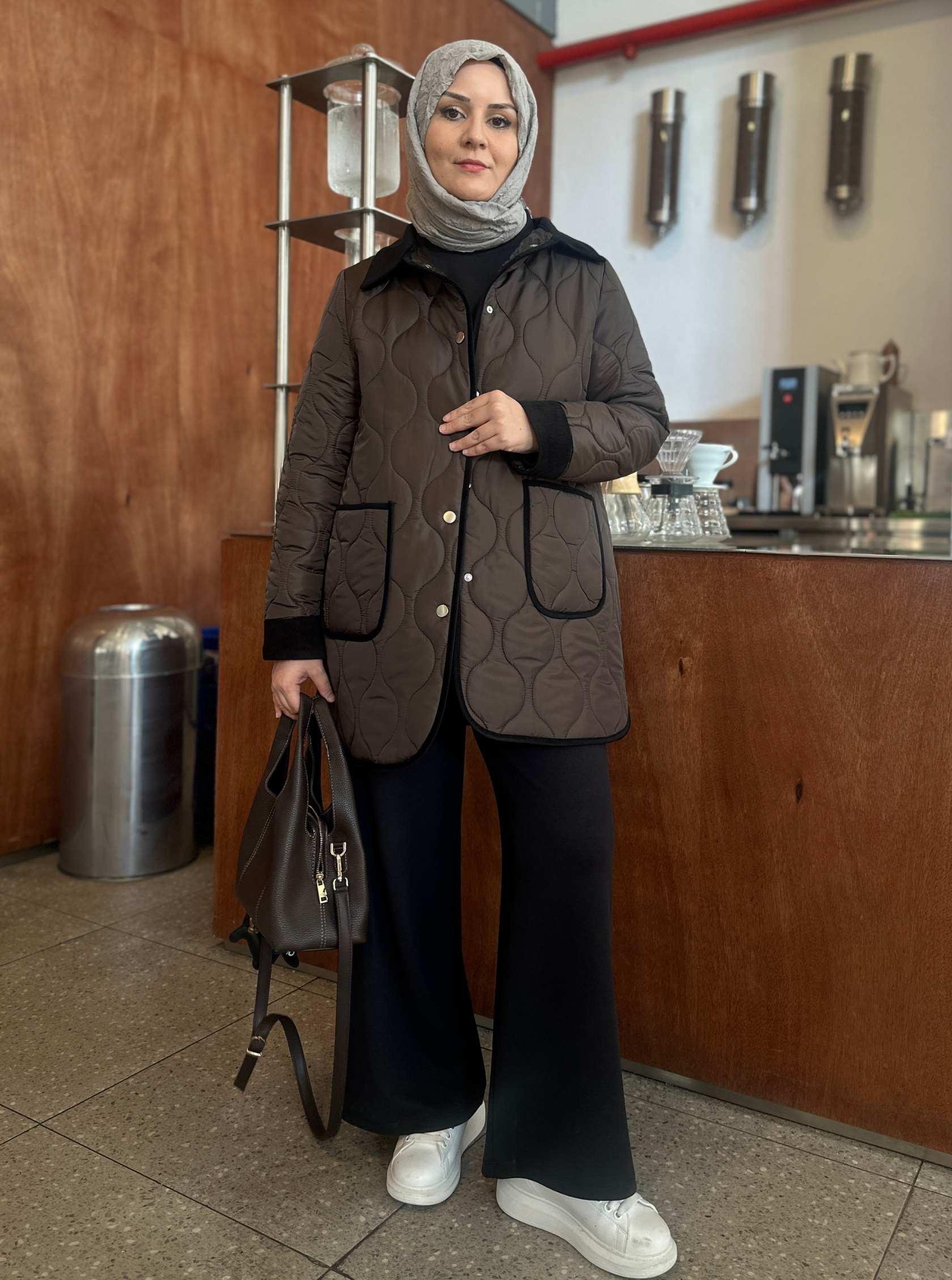 KISA SOĞAN DESENLİ KAPİTONE MONT KAHVE