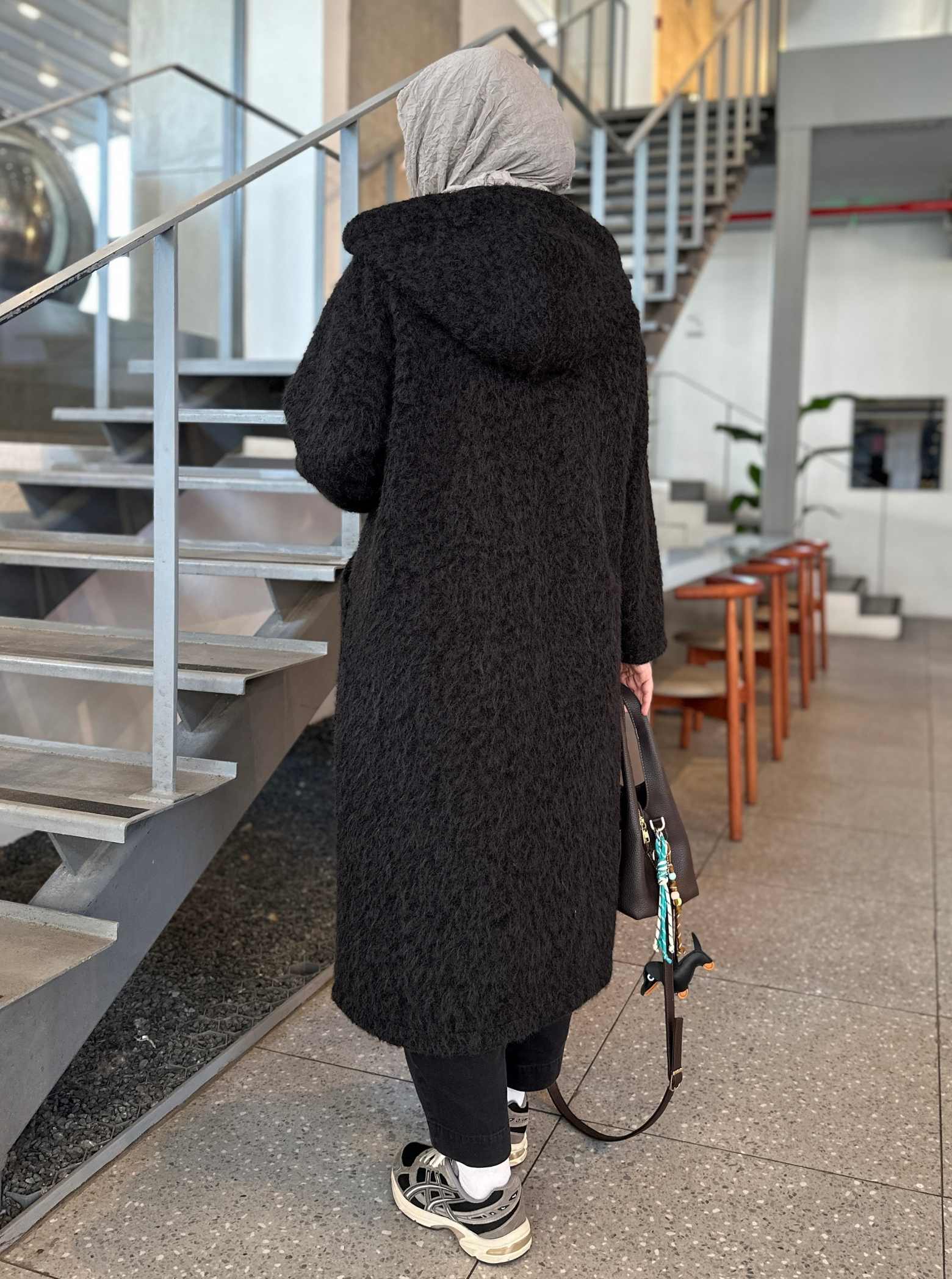 KEÇE FERMUARLI KABAN SİYAH