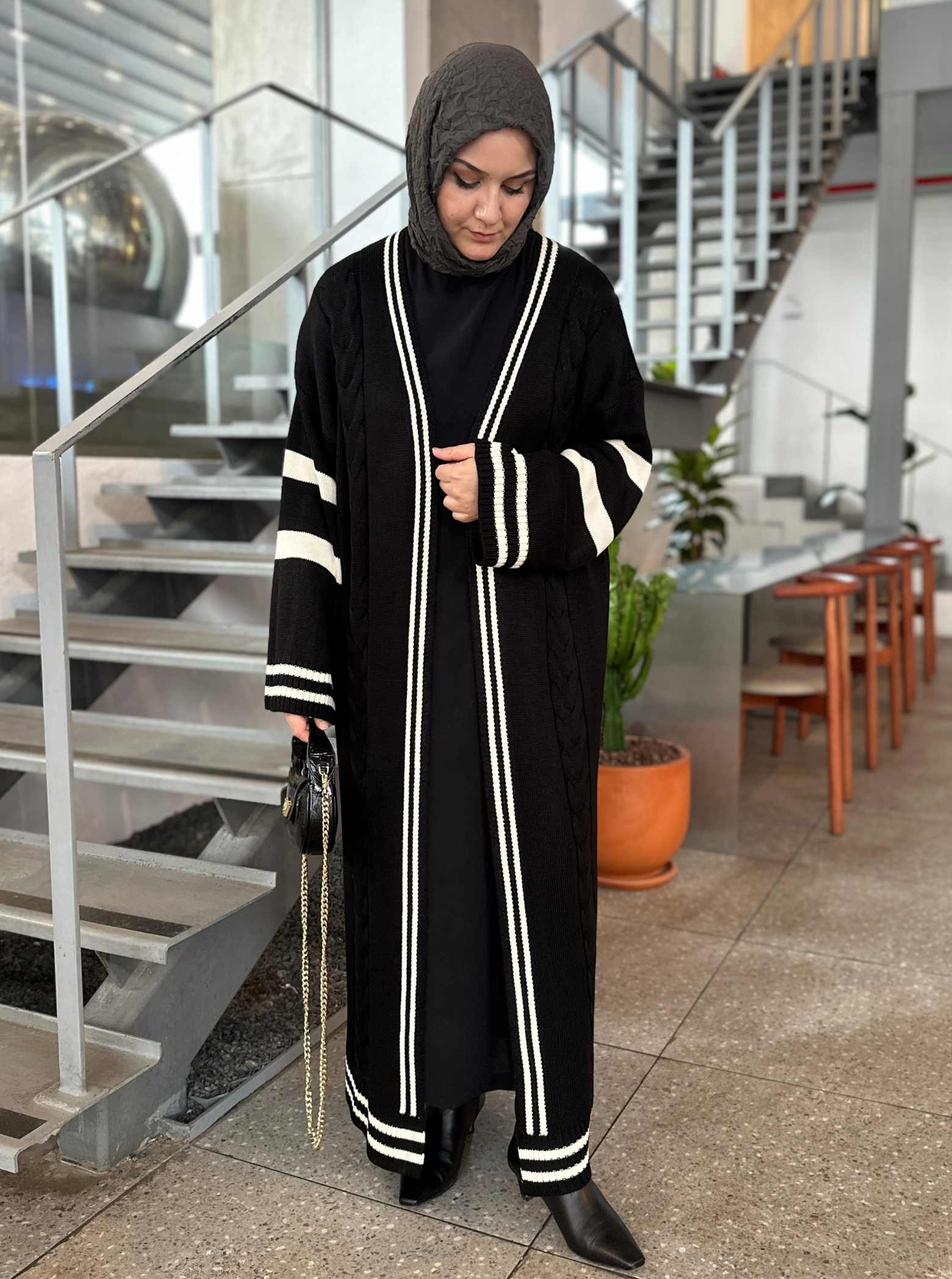 ÇİZGİLİ HIRKA SİYAH