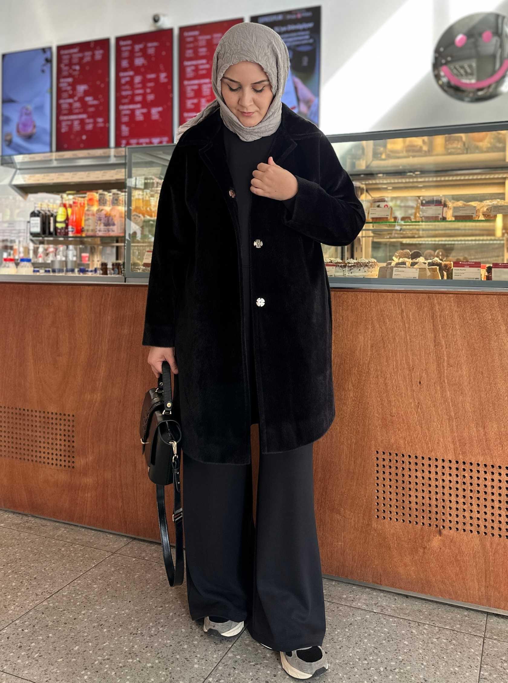 KISA ANGORA KABAN SİYAH