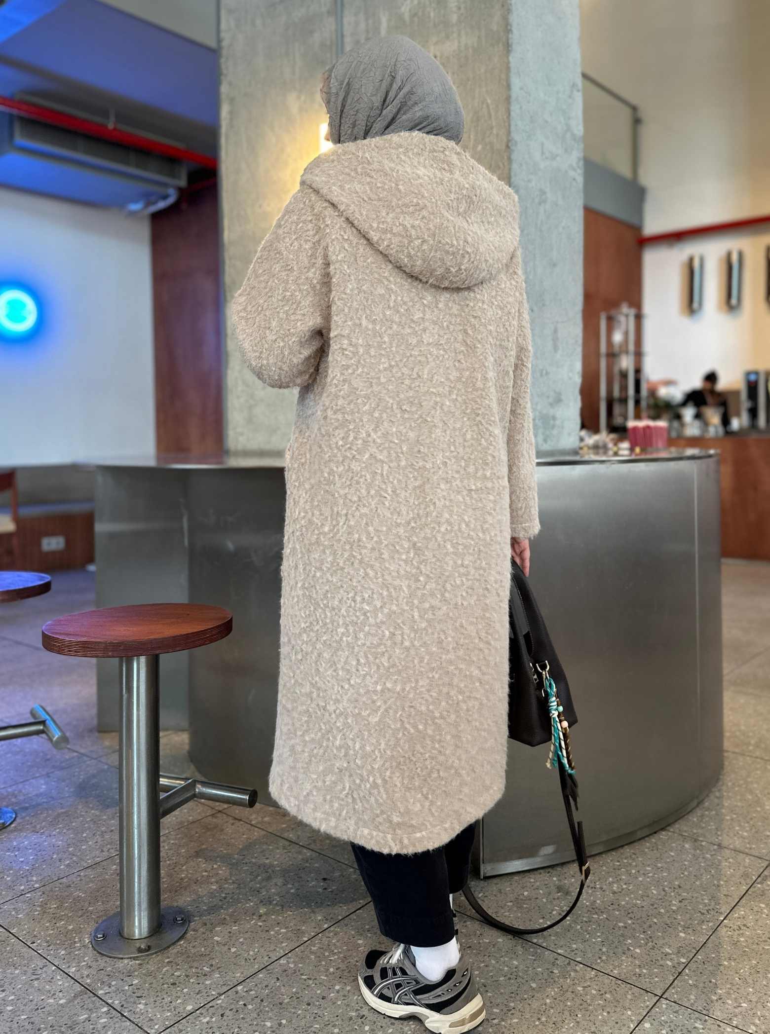 KEÇE FERMUARLI KABAN BEJ