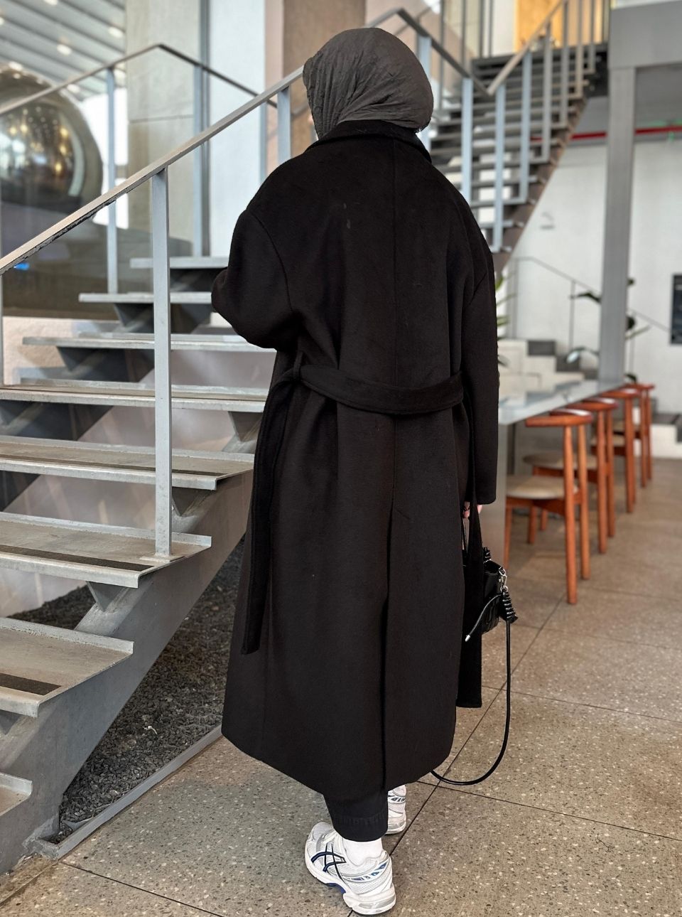 GİZLİ DÜĞMELİ KAŞE KABAN SİYAH