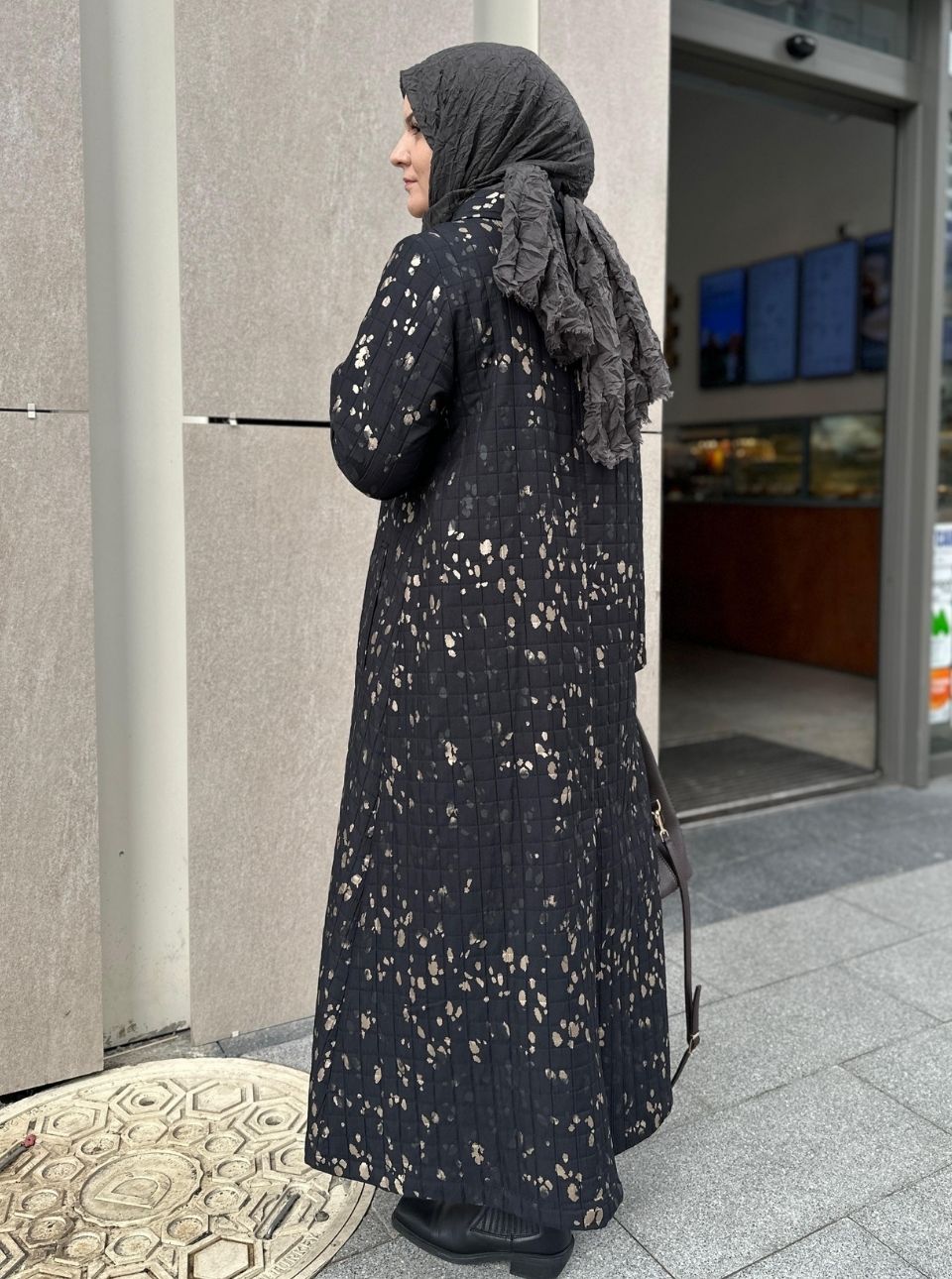 BASKILI KAPİTONE TRENÇ SİYAH