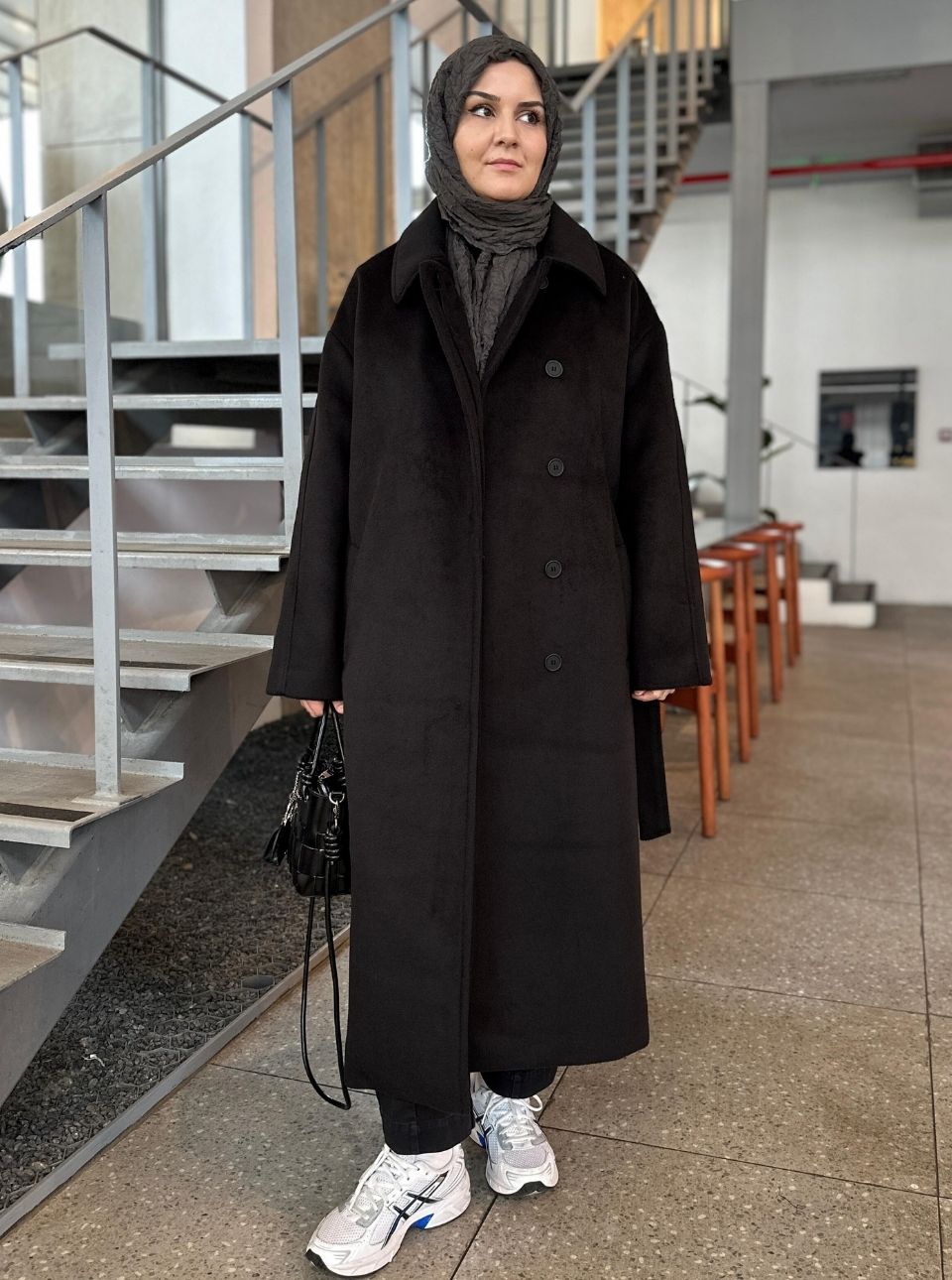 GİZLİ DÜĞMELİ KAŞE KABAN SİYAH