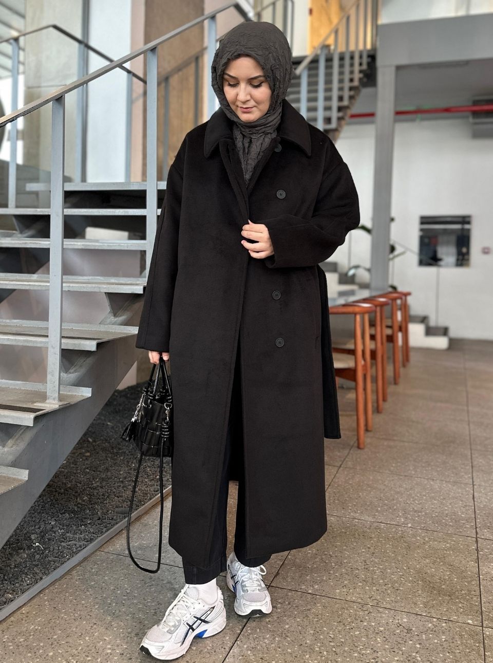 GİZLİ DÜĞMELİ KAŞE KABAN SİYAH