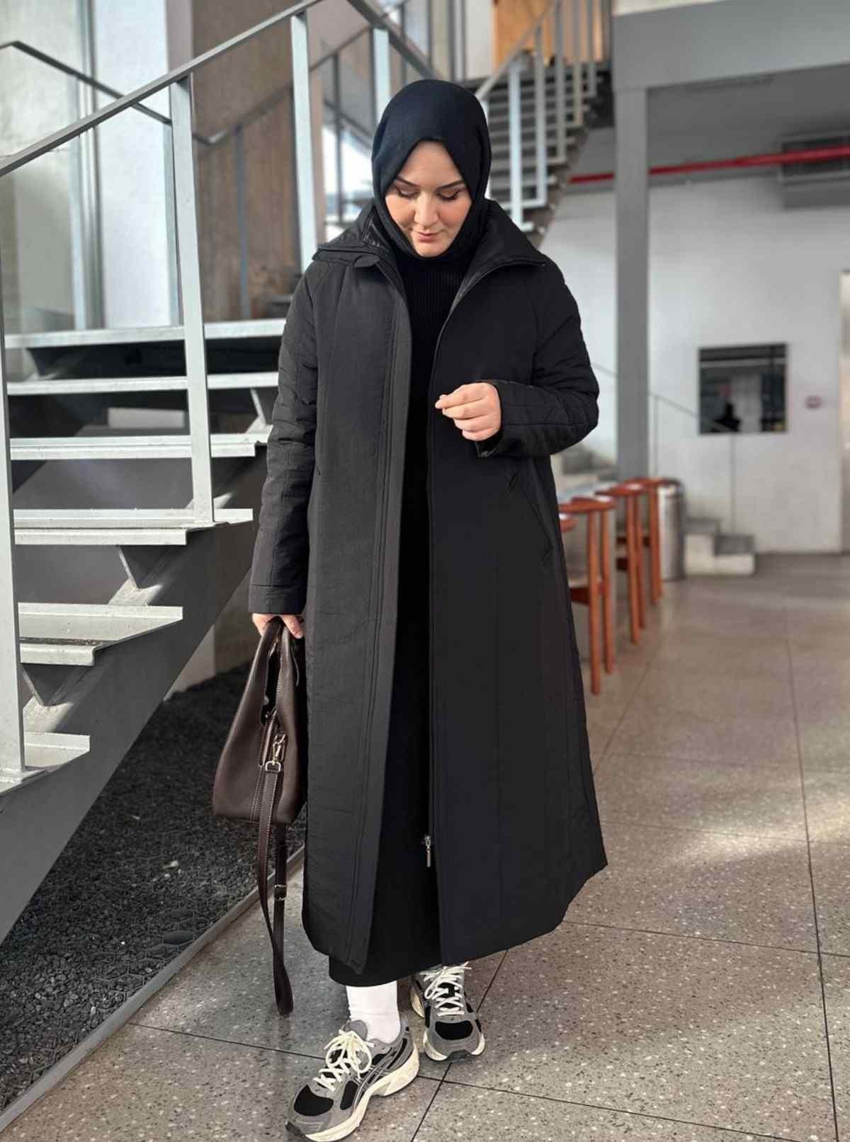 DİK YAKA FERMUARLI MONT SİYAH