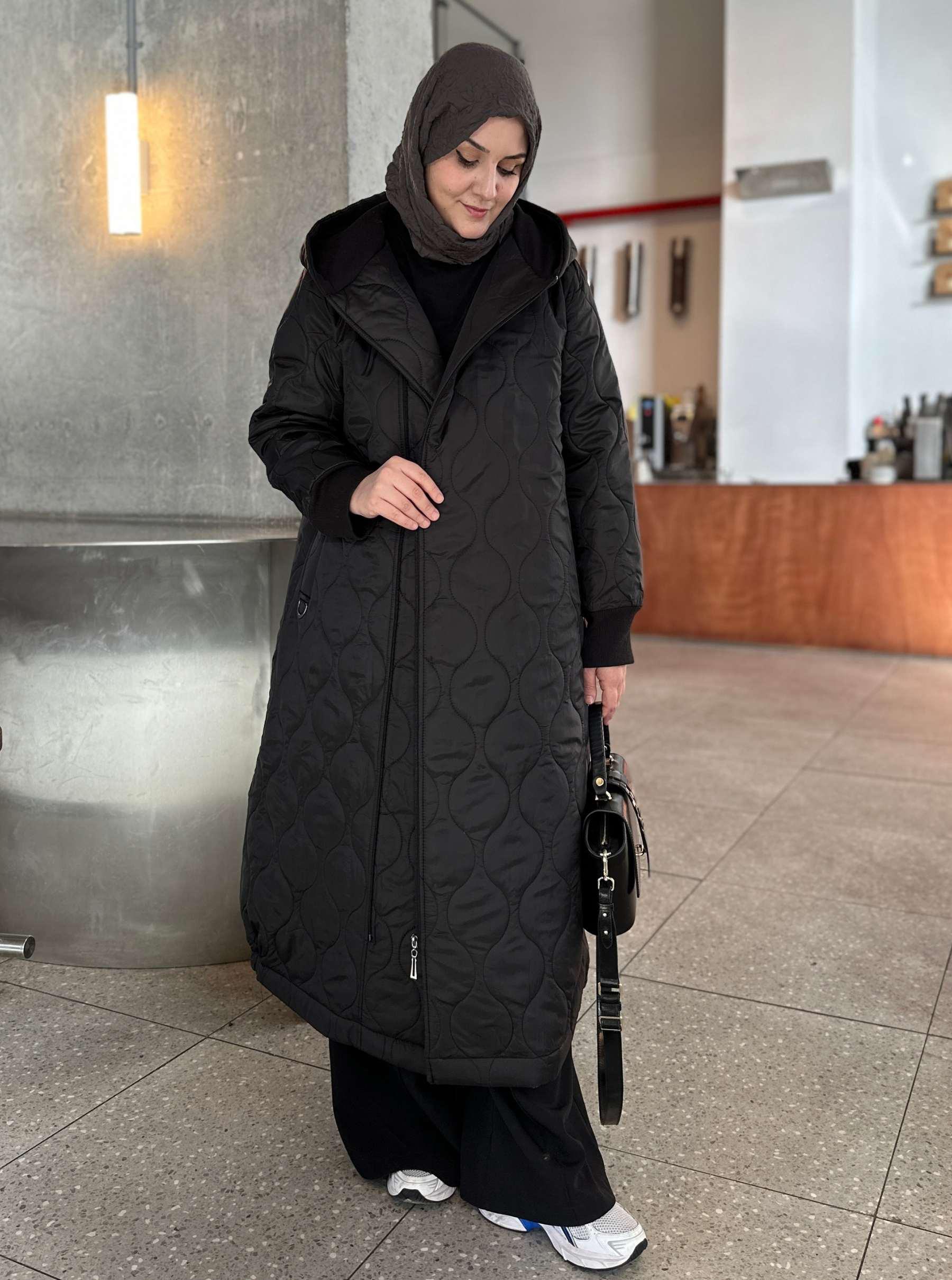 KOL MANŞETLİ ŞİŞME MONT SİYAH