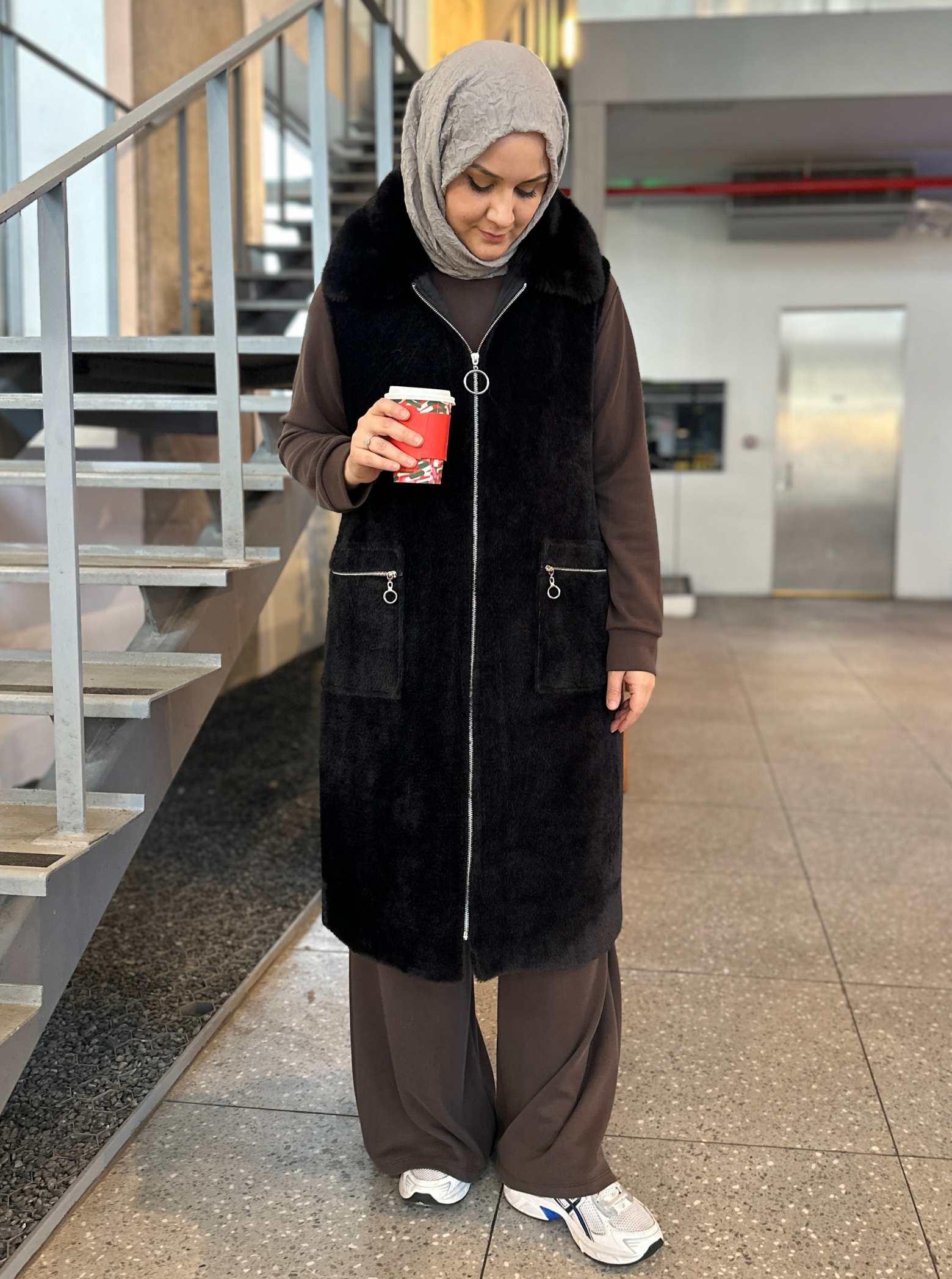 ÇIKABİLEN KÜRKLÜ YELEK SİYAH