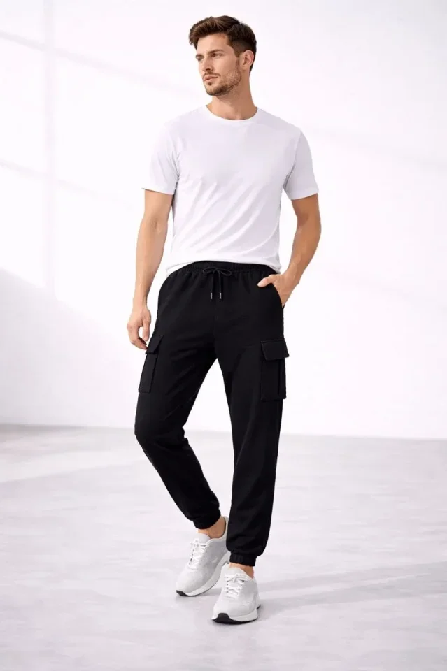 Erkek Jogger Eşofman Altı Regular Fit , Kargo Cepli, Lastikli Paça, Günlük Spor Pantolon - Siyah · 2