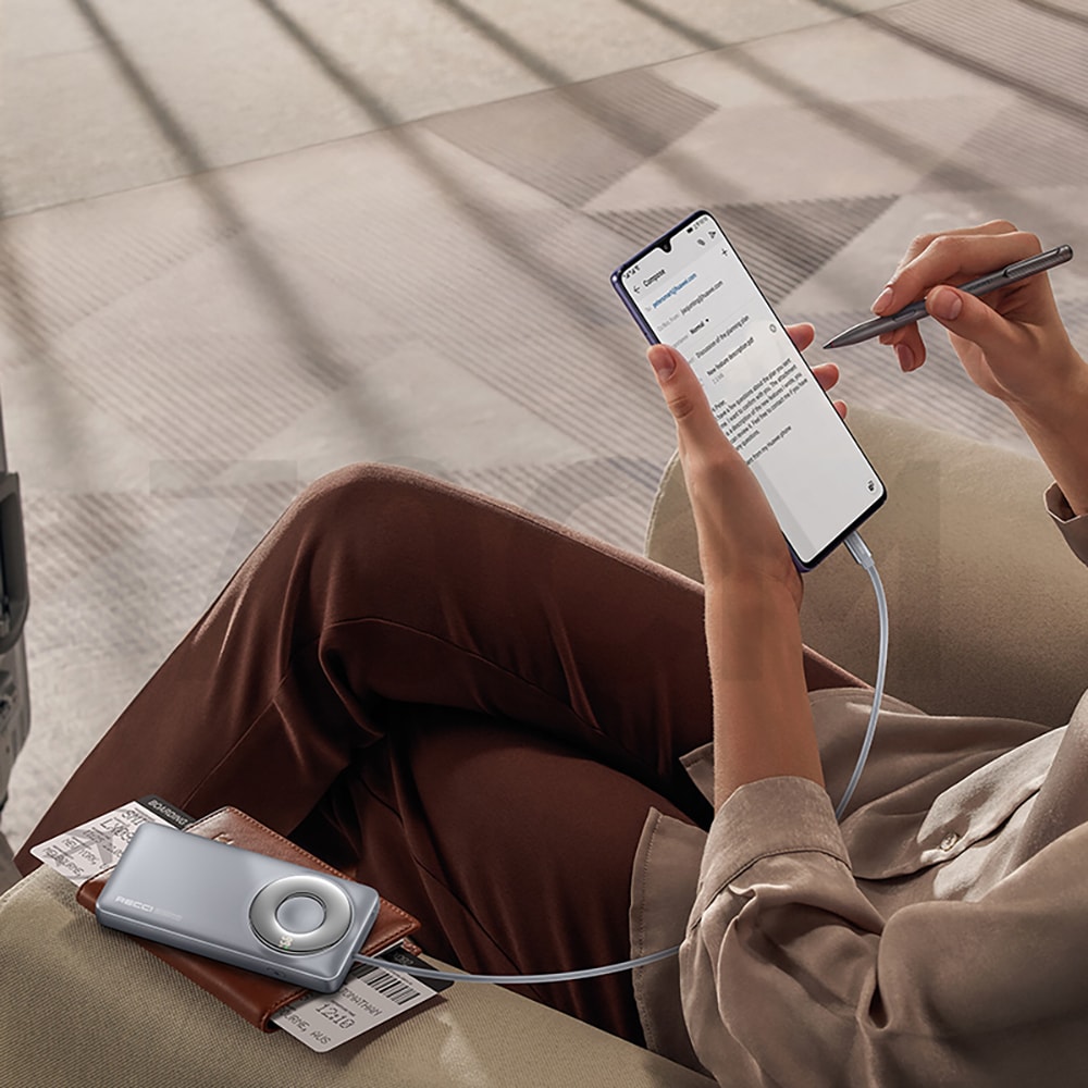 Recci RPB-P58 PD Hızlı Şarj Özellikli Type-C Kablolu Powerbank 22.5W 10.000mAh