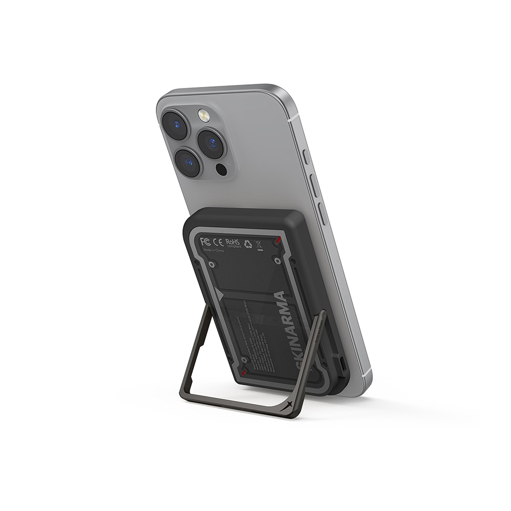 Skinarma Nexus Mecha Kablosuz ve PD Hızlı Şarj Özellikli Metal Standlı Taşınabilir Powerbank 20W 5000mAh