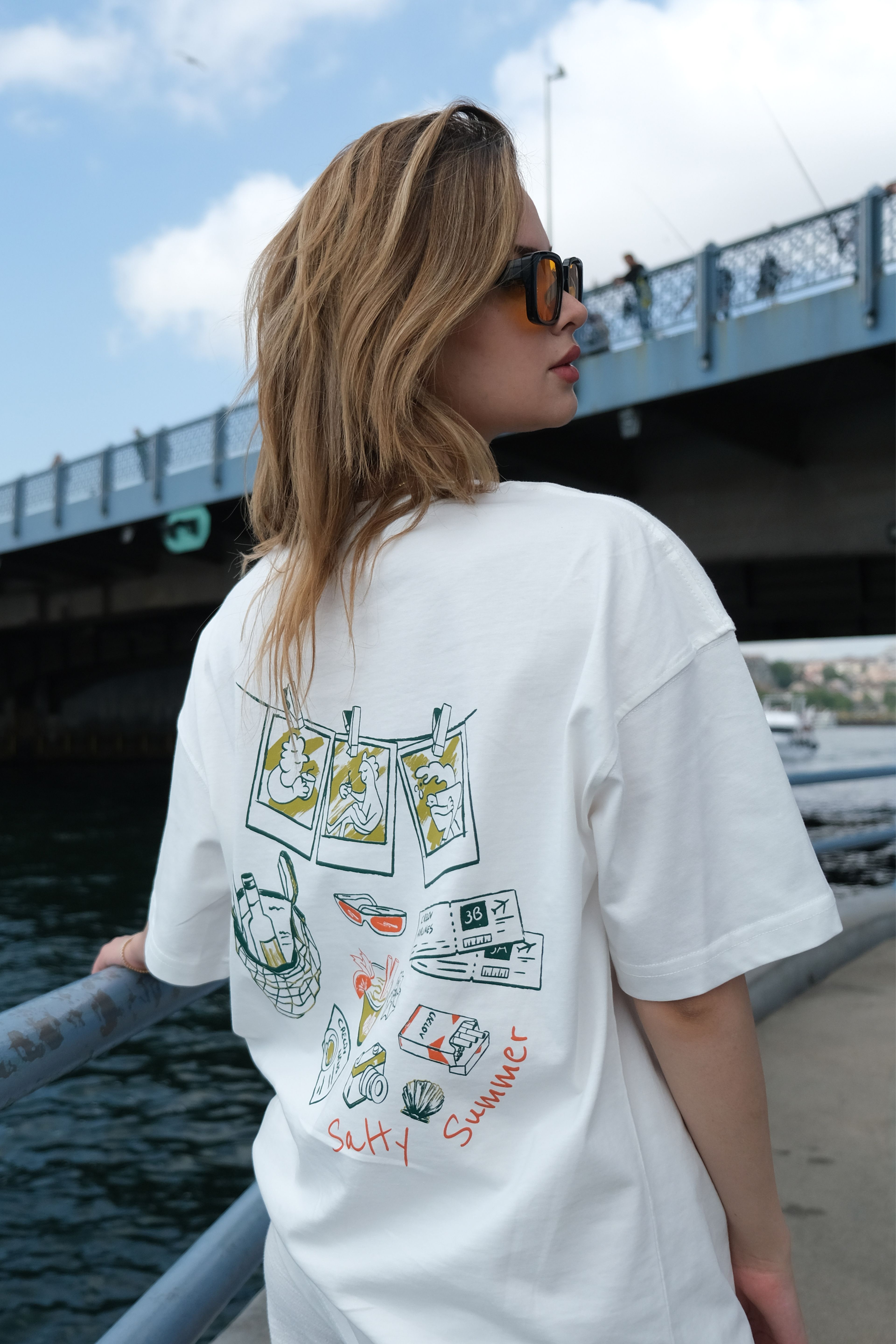 Kadın Salty Summer Beyaz Oversize T-shirt