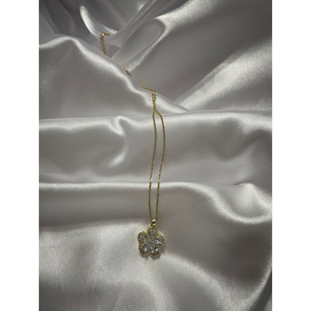 Gold papatya kolye