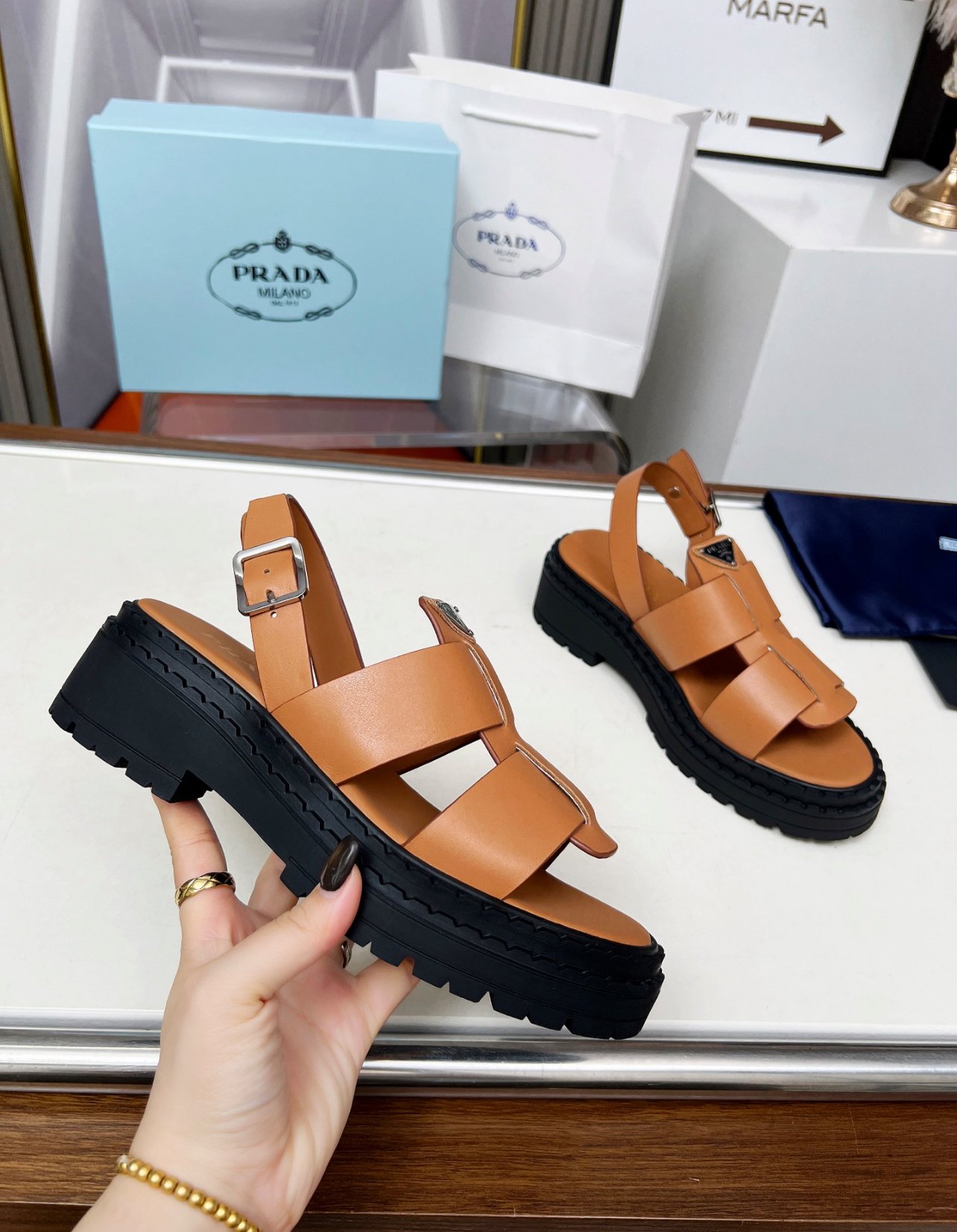 A+++ Quality Luxury Designer Leather Heeled Sandals