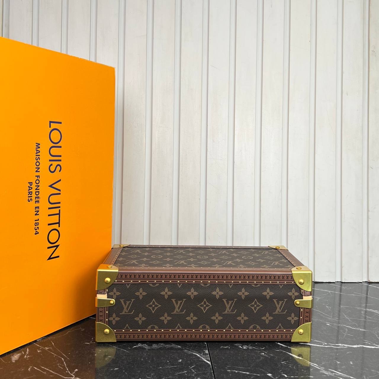 Vintage Model Highest Quality Watch Box