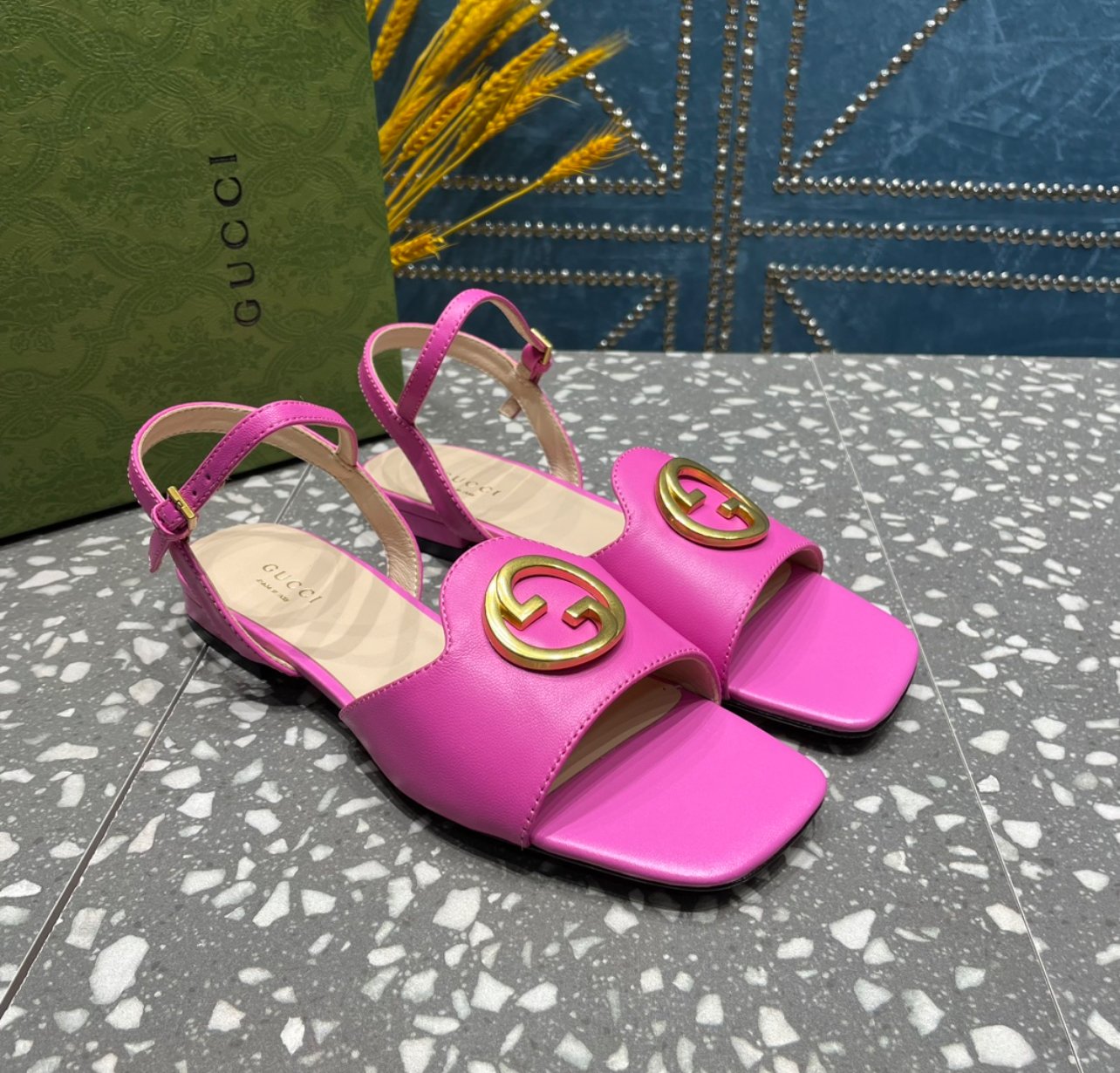 A+++ Quality Low Heeled Leather Sandals - Pink