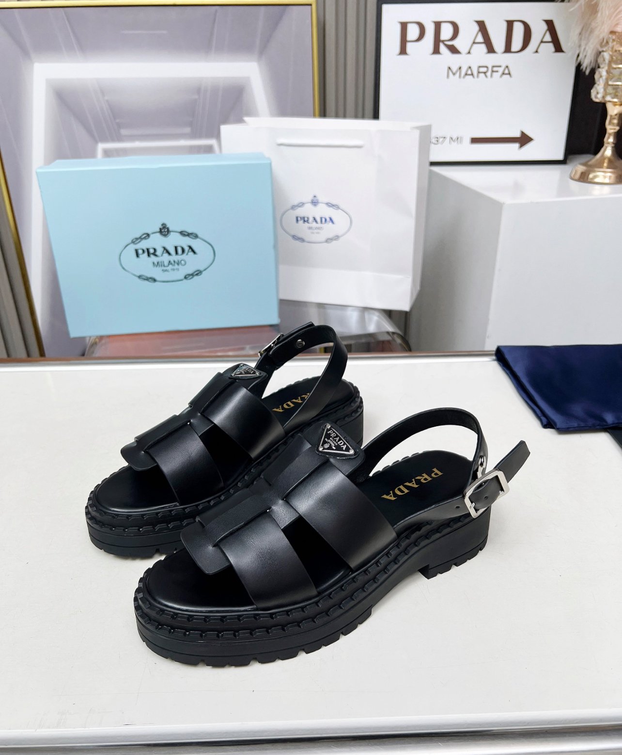 A+++ Quality Luxury Designer Leather Heeled Sandals - Black