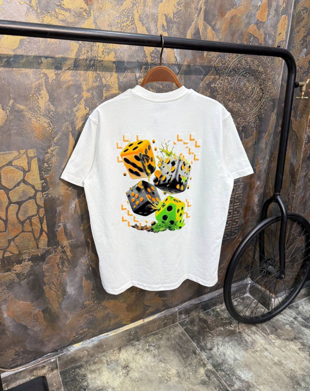  A+++ Quality  %100 Cotton T-shirt  QR Code  Worldwide Express Shipping - White