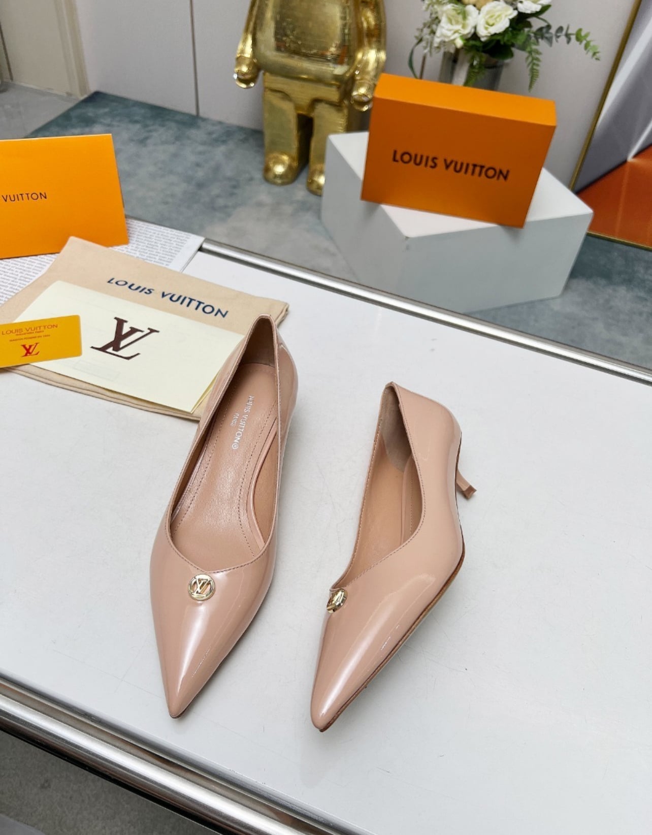 Highest Quality DesigneR Heels Shoes , Low Heel , Sandals - Model 3