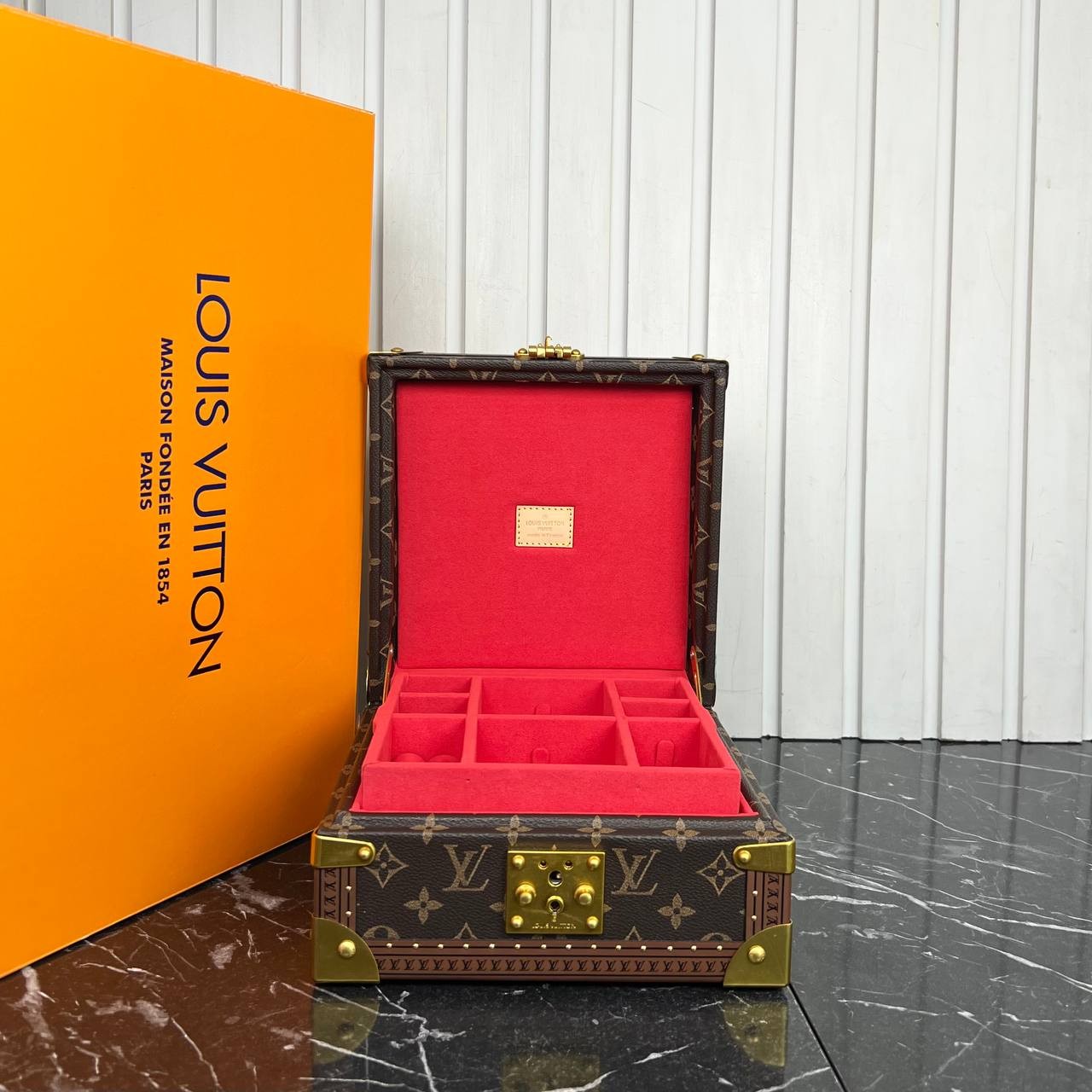 Vintage Model Highest Quality Jewelry Box
