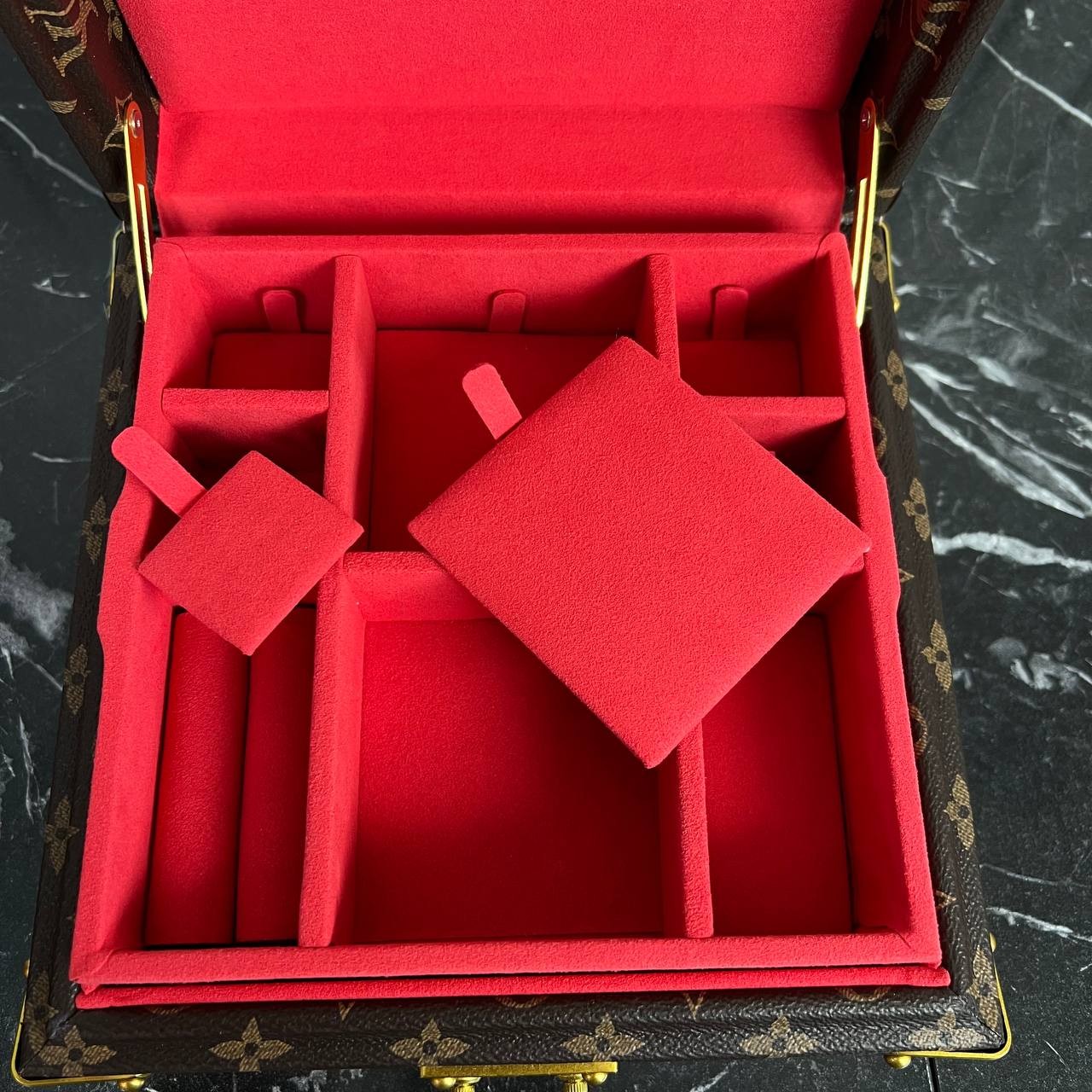Vintage Model Highest Quality Jewelry Box
