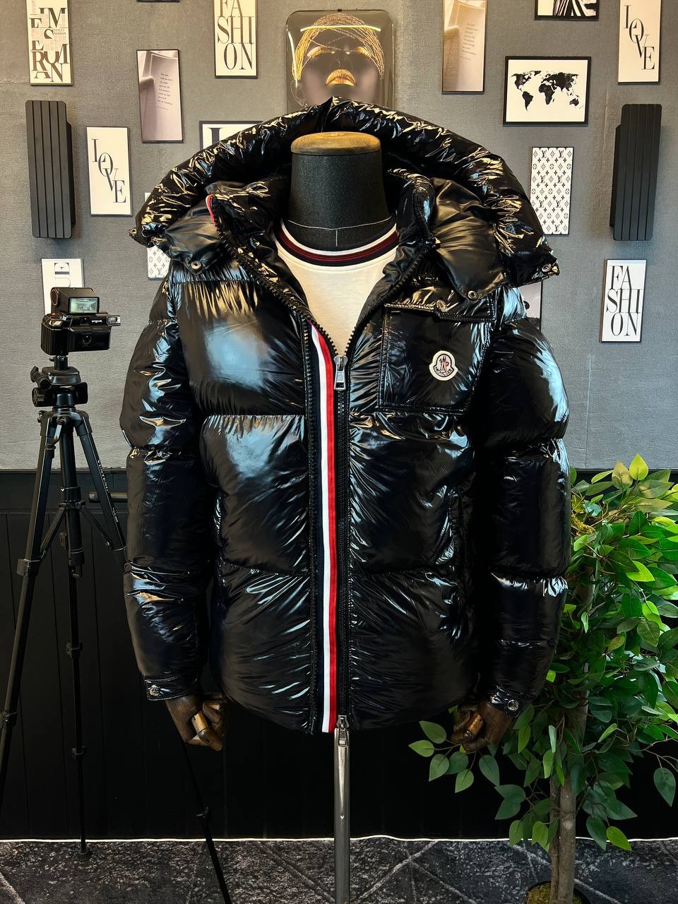 A++ Quality  QR Code  Luxury Shiny Coats, Fashion Jackets Worlwide Express Shipping