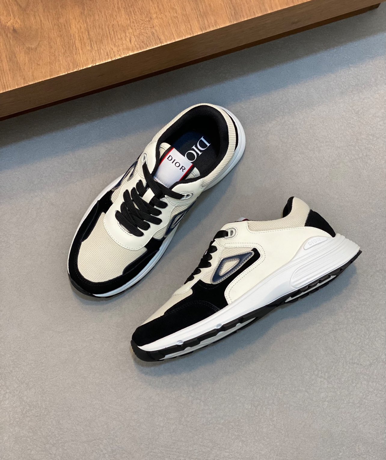 A+++ Quality Luxury Designer Sneakers - Model 4