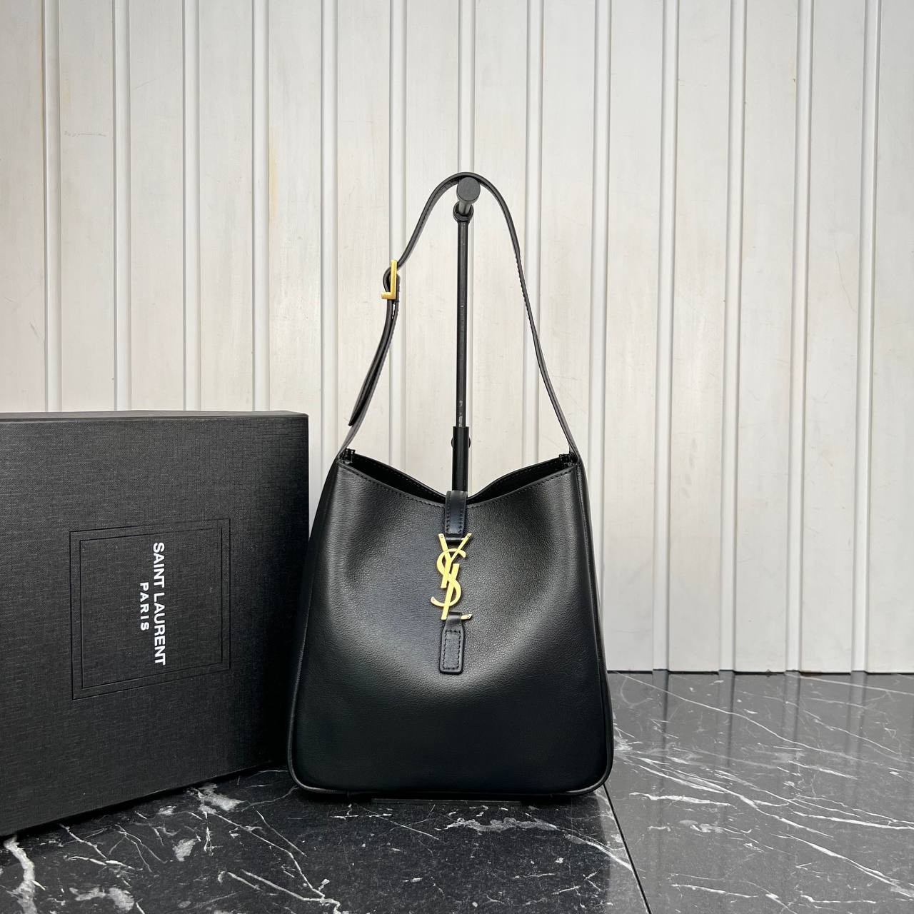 Highest Quality Le 37  Mini Bucket Bag, Luxury Shoulder Bags