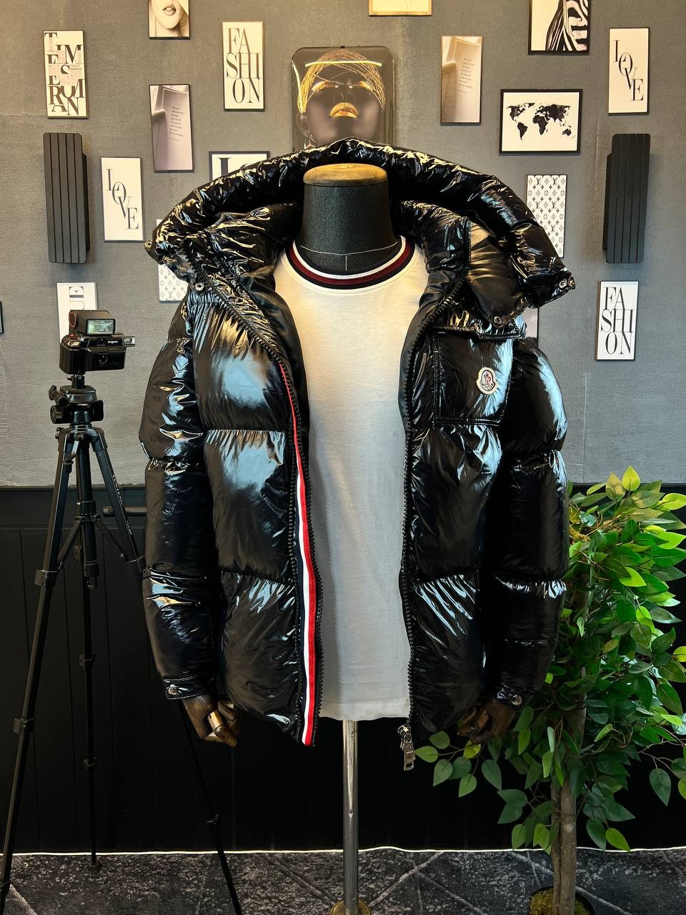 A++ Quality  QR Code  Luxury Shiny Coats, Fashion Jackets Worlwide Express Shipping