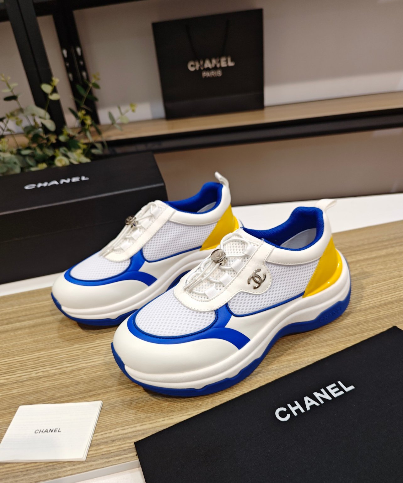 A+++ Quality Designer Luxury Shoes , Sneakers