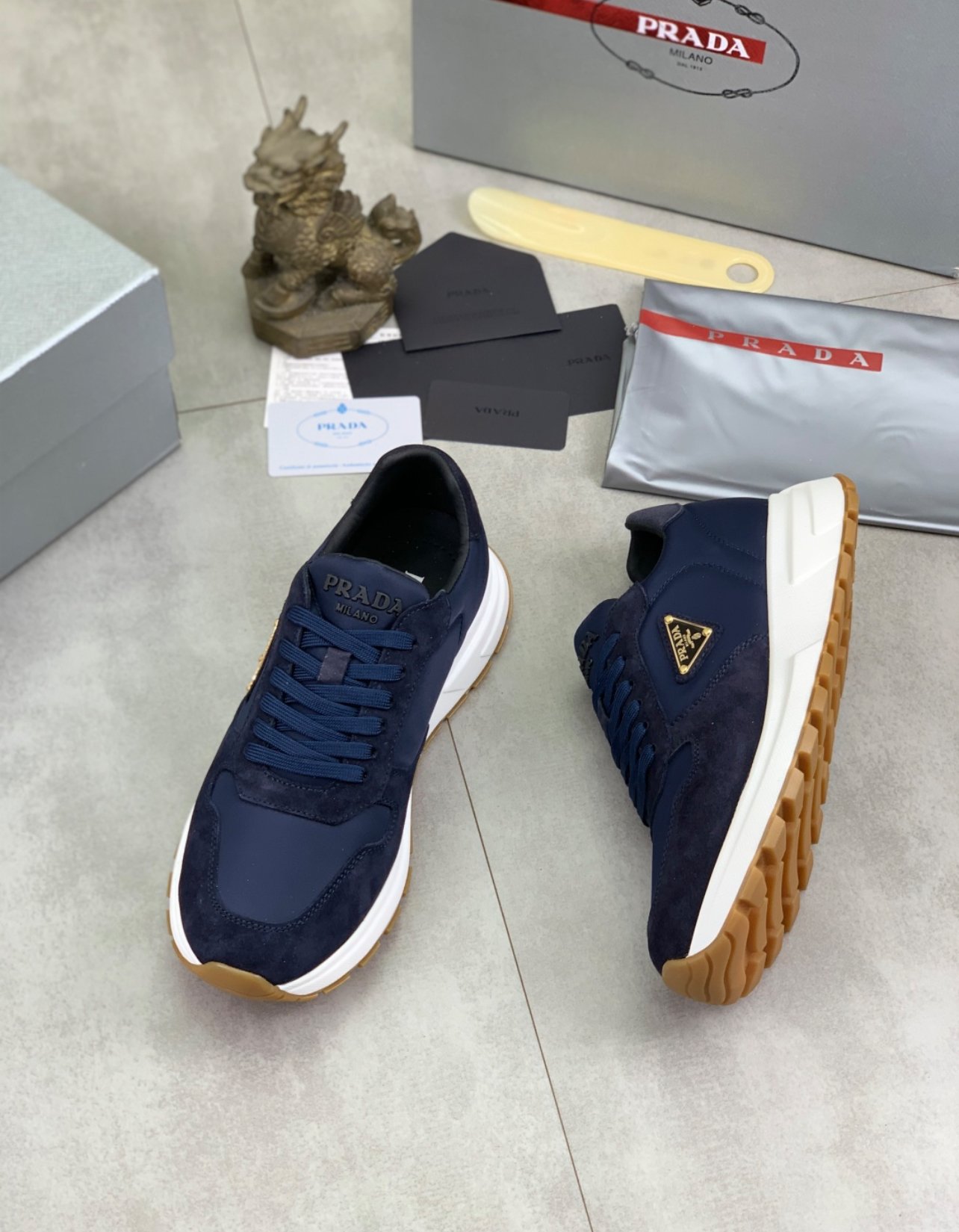 A+++ Qualiy Luxury Designer Sneakers - Model 3