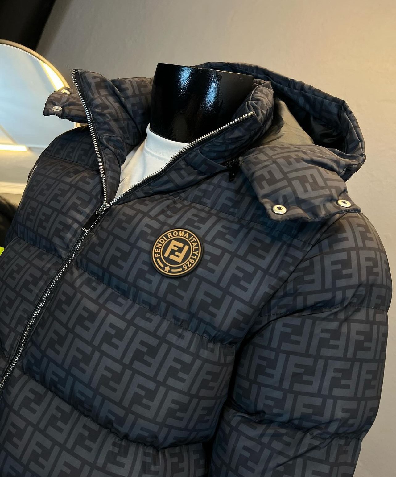 Highest Quality Jackets , Luxury Jackets , Fashion Jackets , Coats For Men