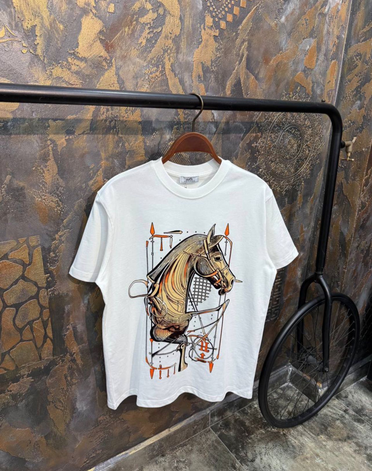 A+++ Quality  %100 Cotton T-shirt  QR Code  Worldwide Express Shipping - White