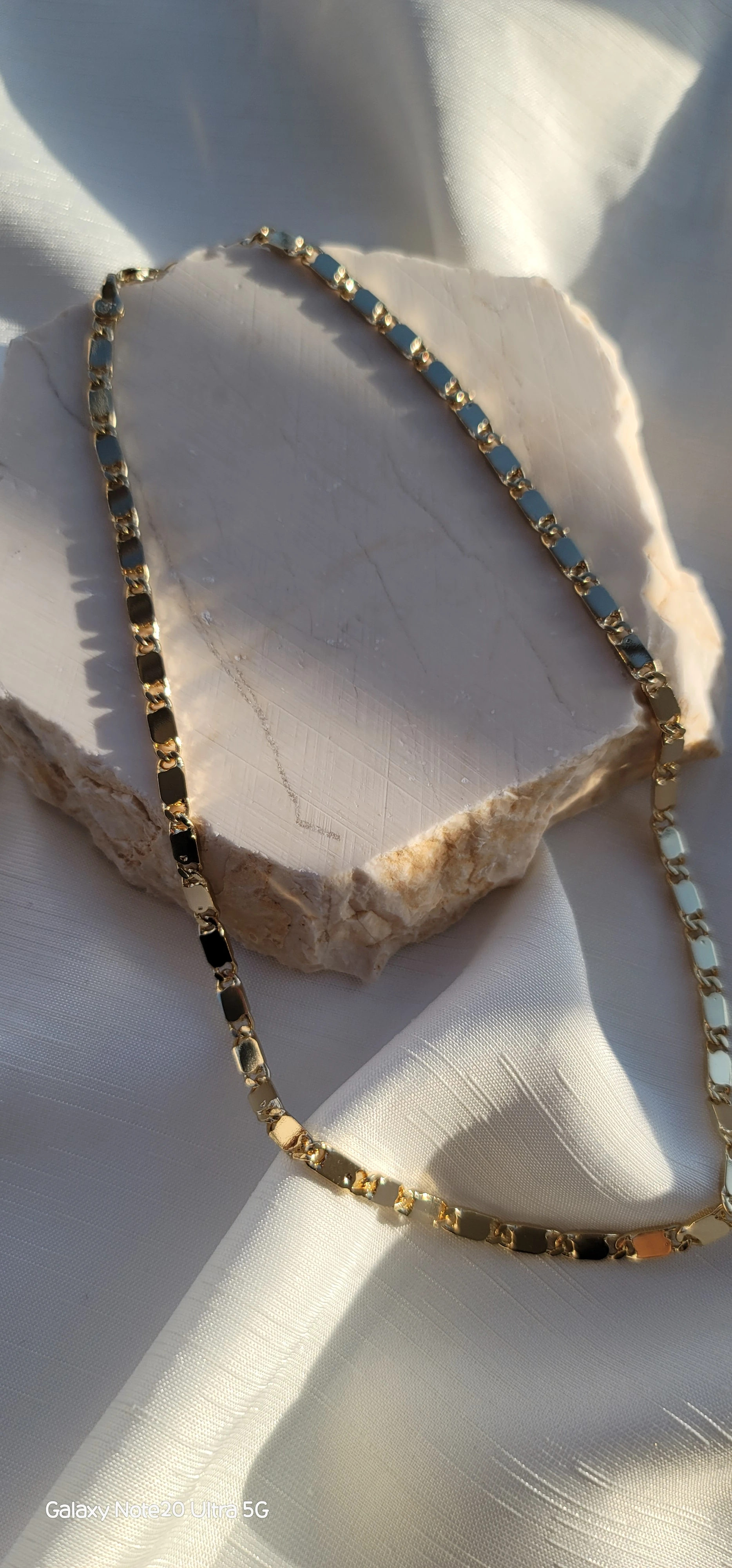 Xuping kare kesim retro kolye