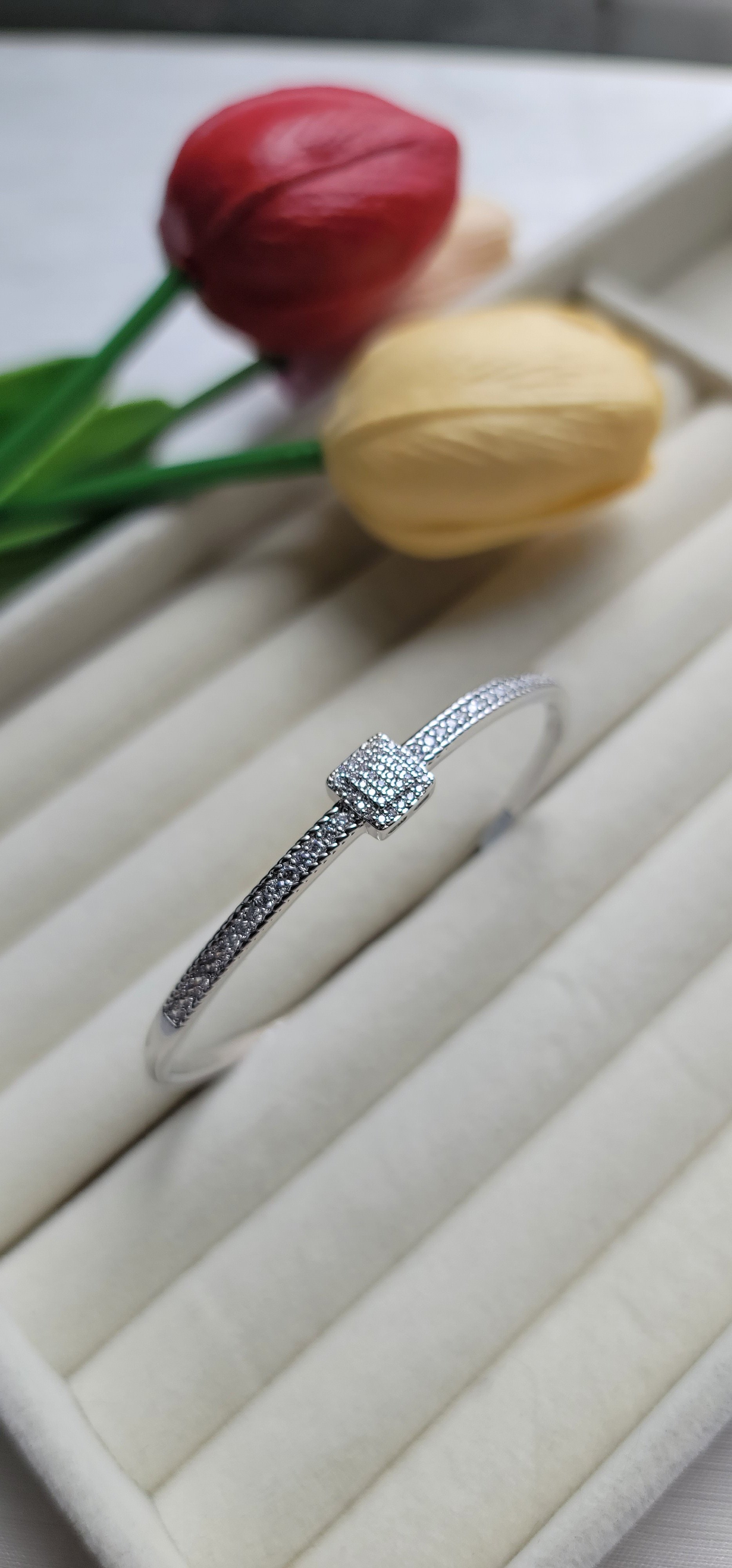 Xuping silver baget taşlı kelepçe