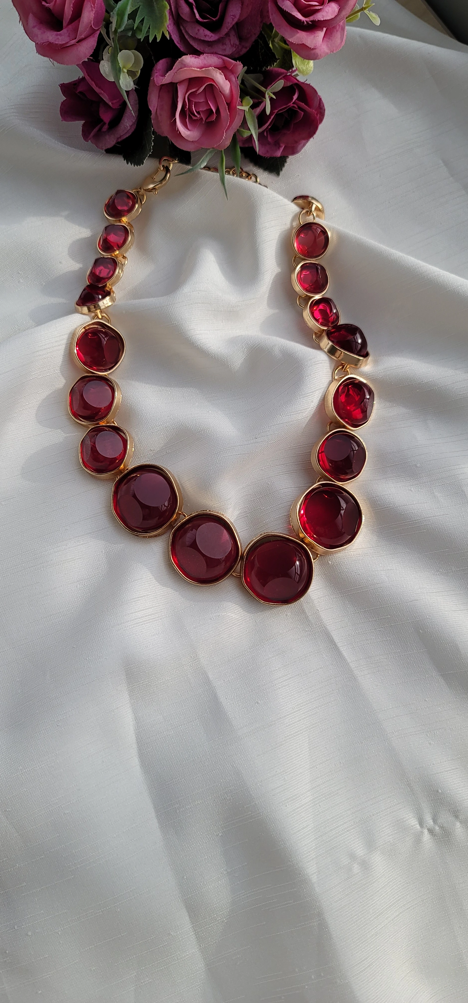 İthal bordo taşlı kolye