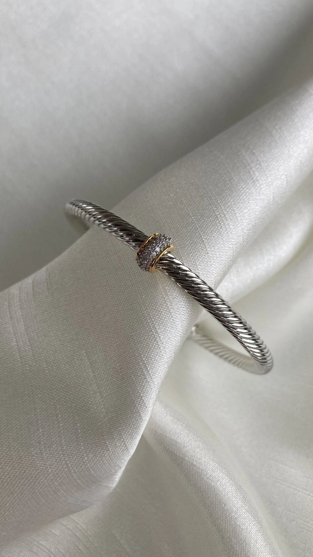 Vip ayarlamalı kelepçe