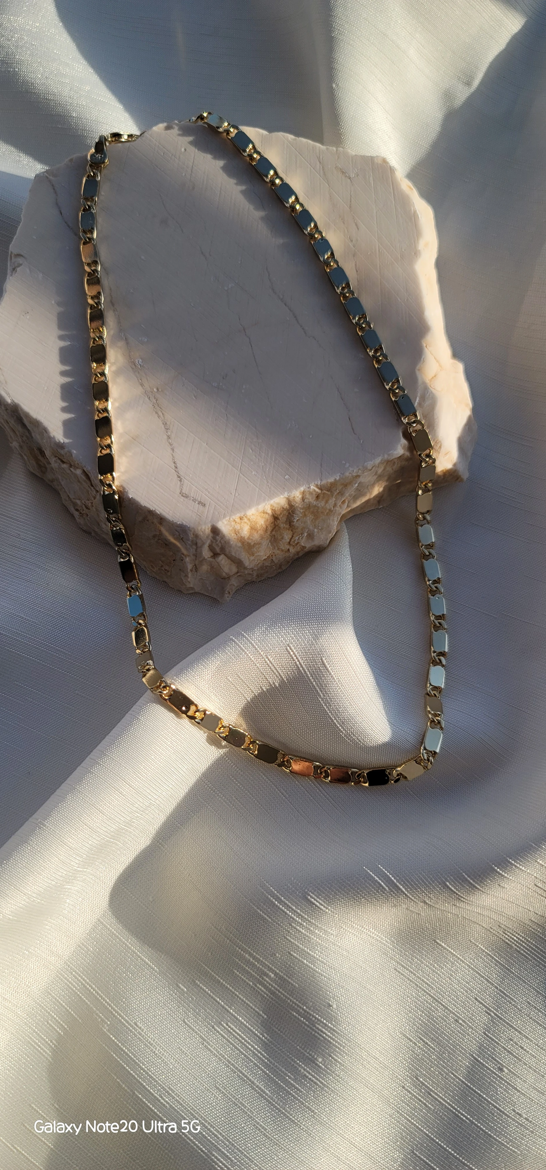 Xuping kare kesim retro kolye