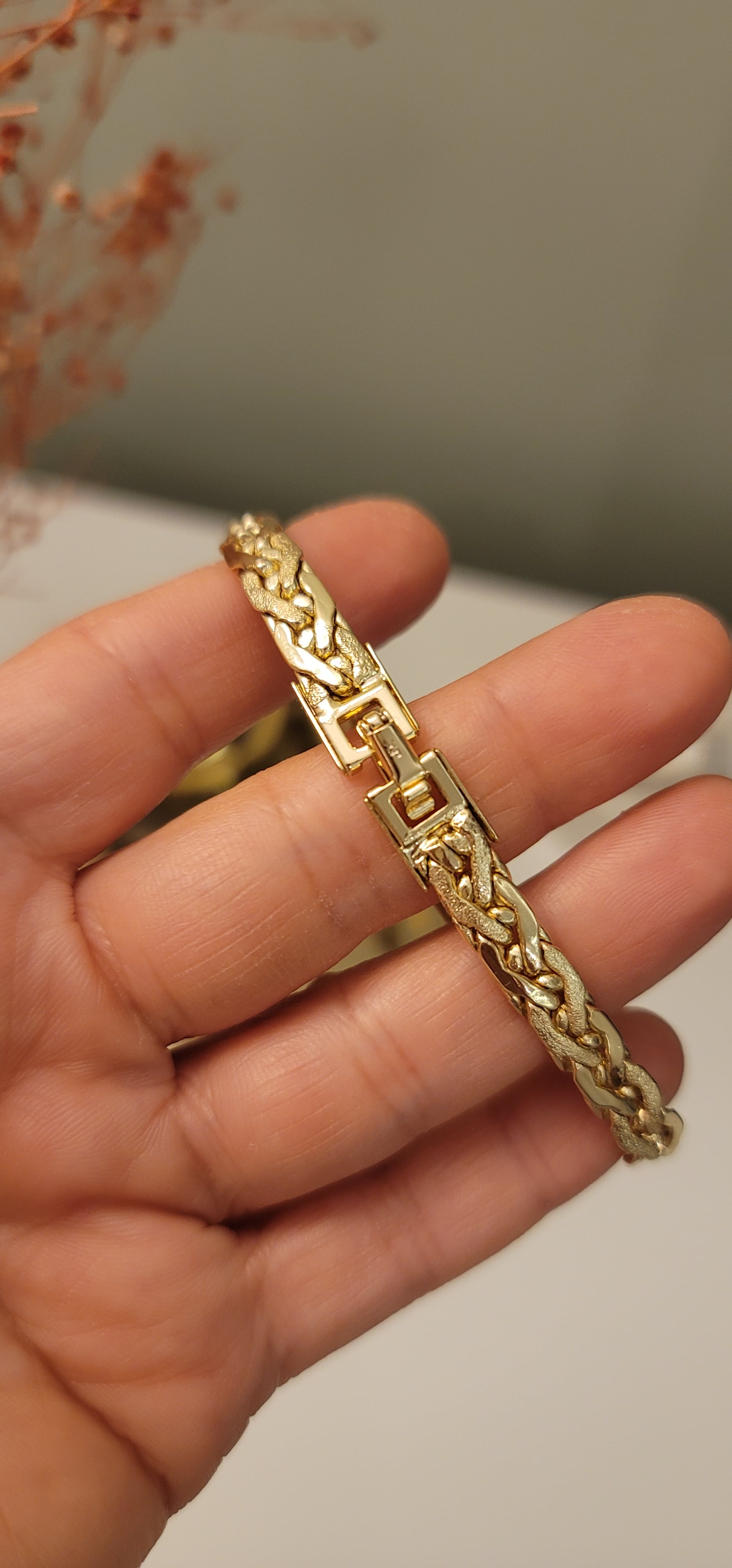 Xuping 14 k kabartmalı örgü bileklik
