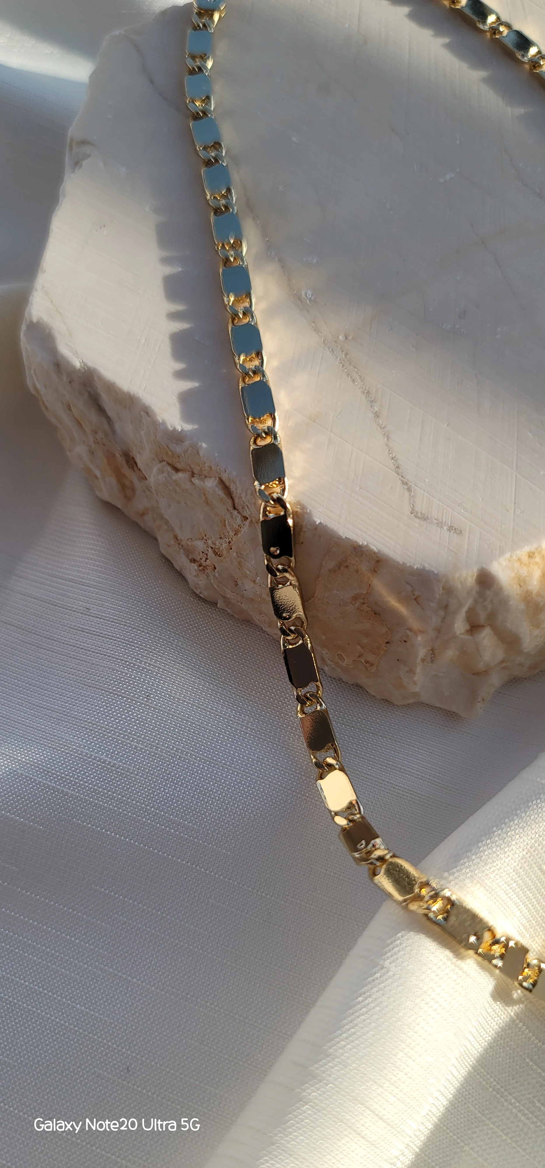 Xuping kare kesim retro kolye