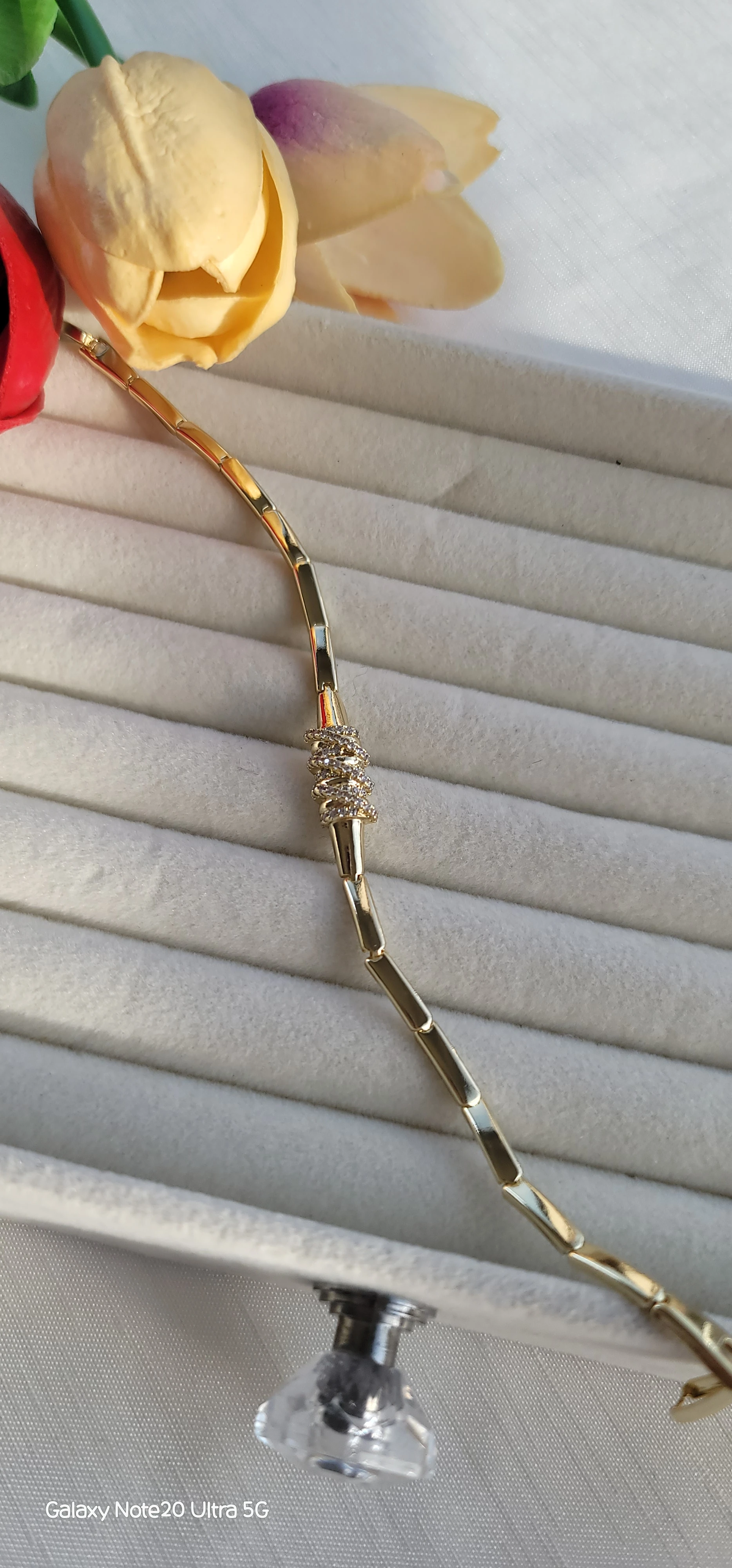 Xuping ortası taşlı ajda bileklik