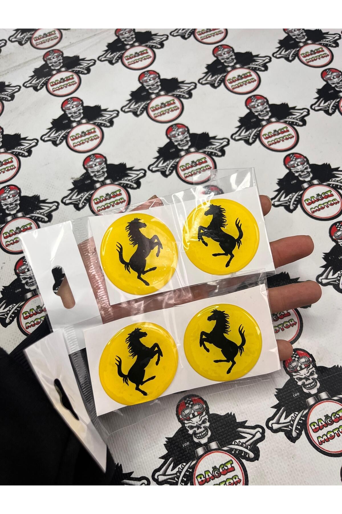 3D Sticker Ferrari Amblem Sarı (4 Adet)