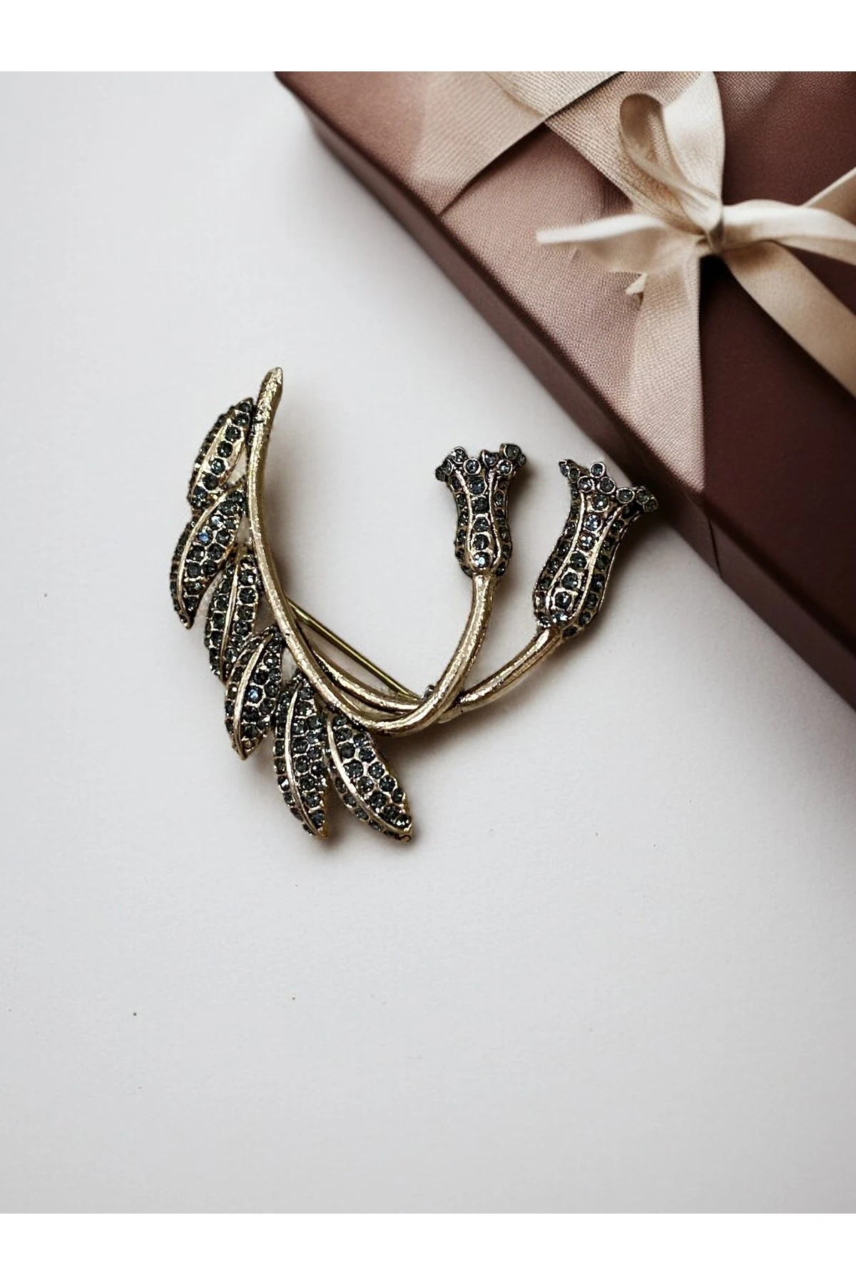 Çift Lale Figürlü Broş