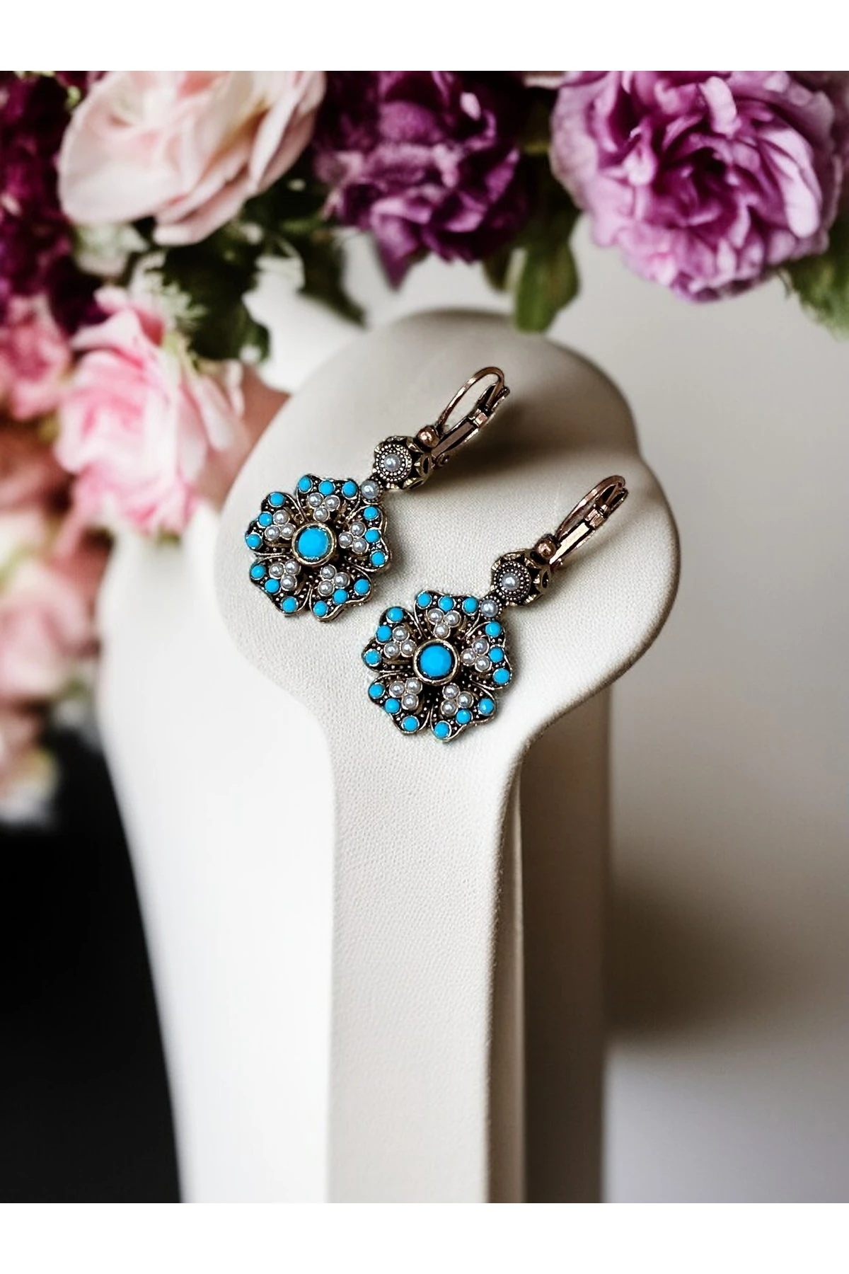 Yonca Figürlü Küpe