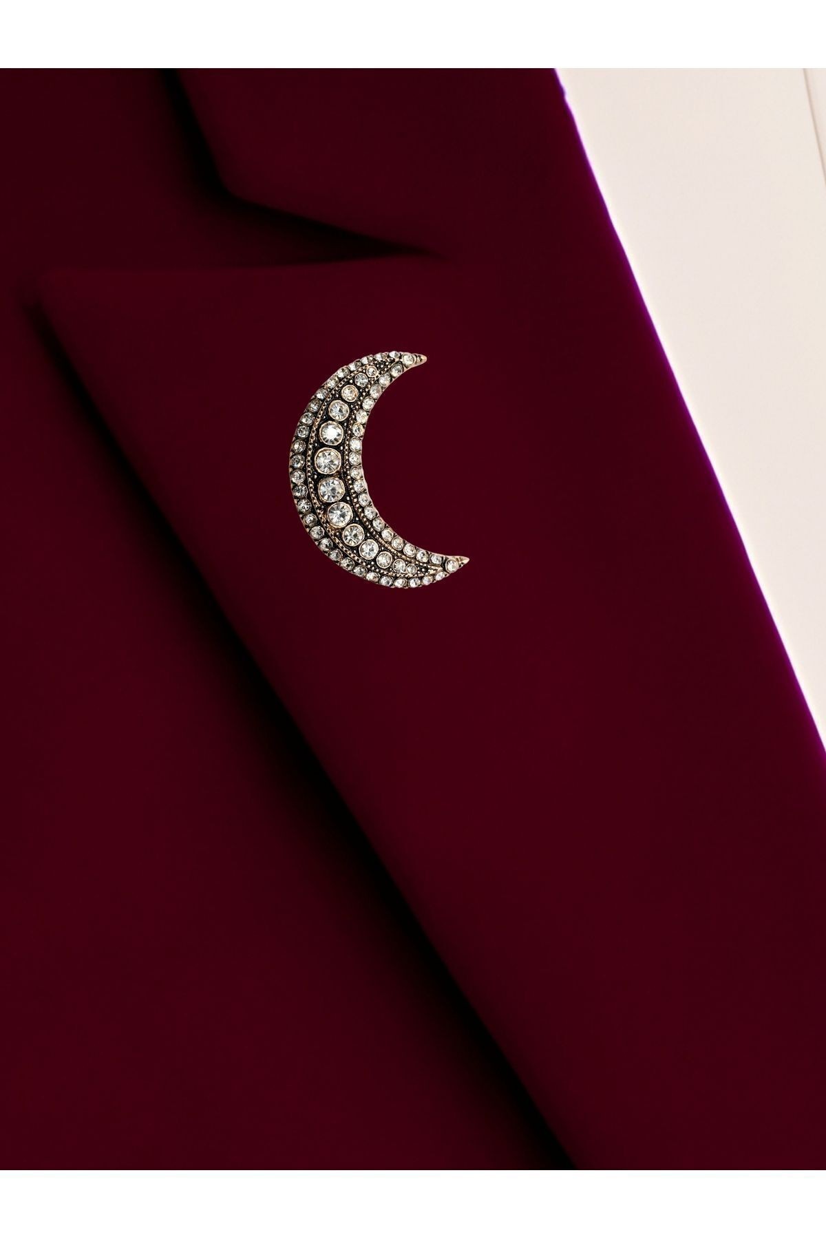 Elmas Montür Hilal Broş