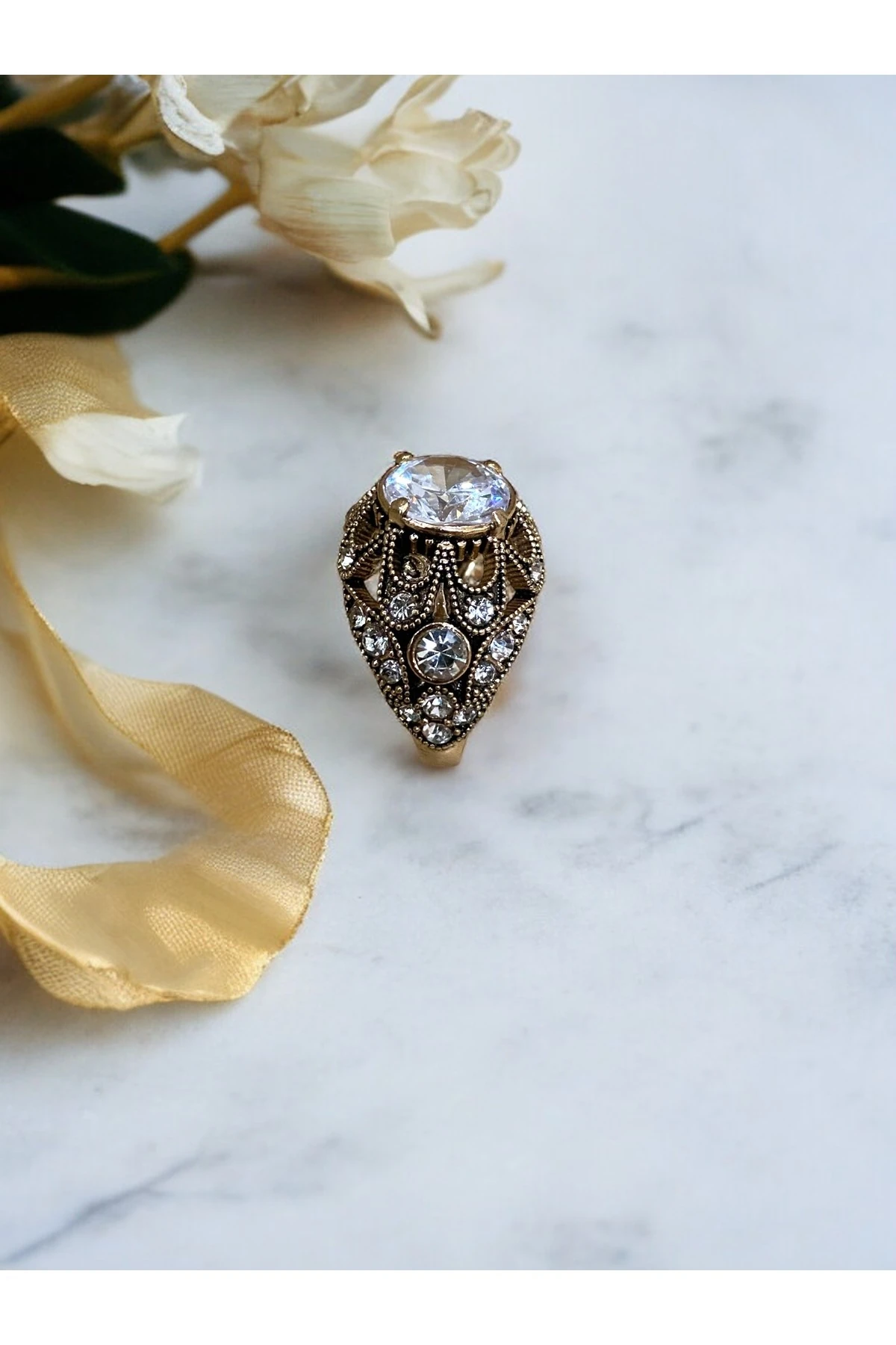 Zirkon Taşlı Yüzük