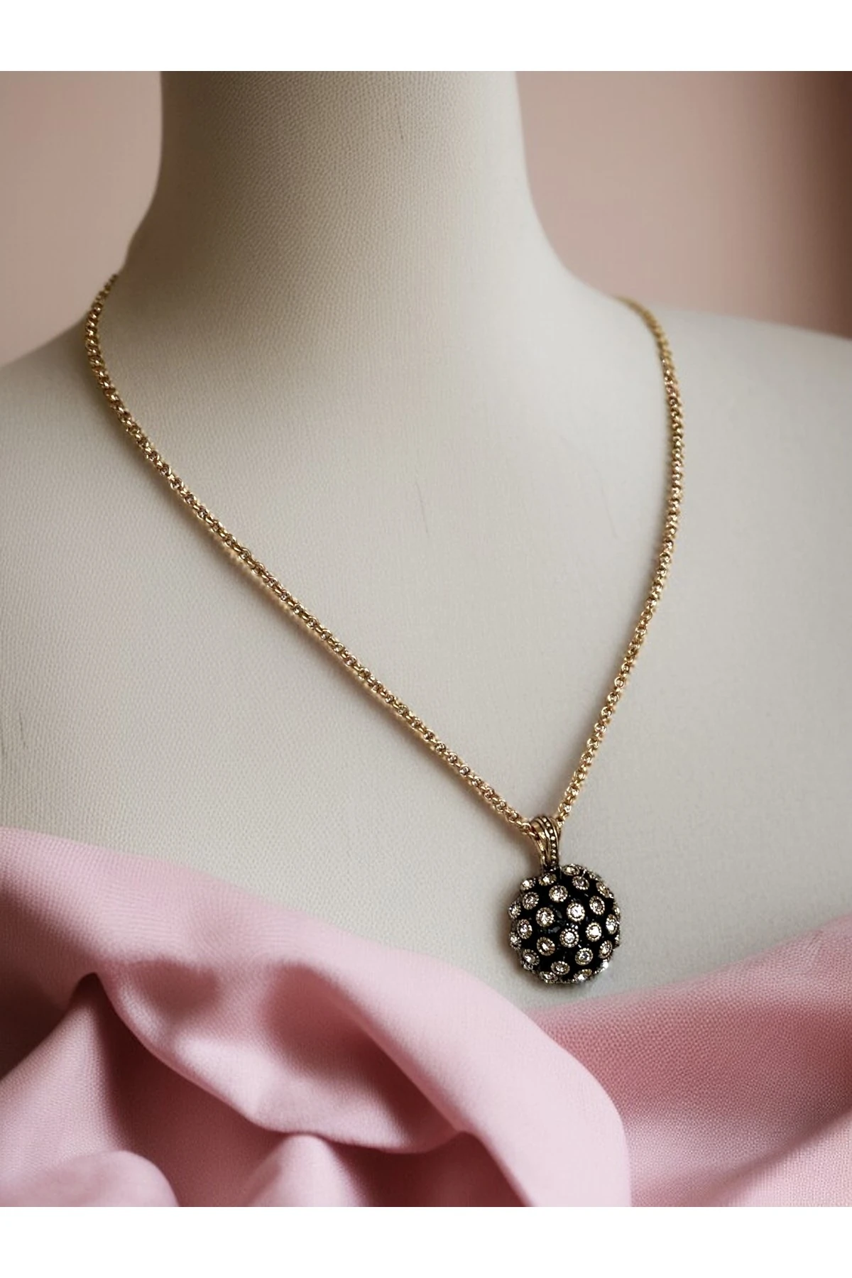 Zirkon Taşlı Yuvarlak Otantik Kolye