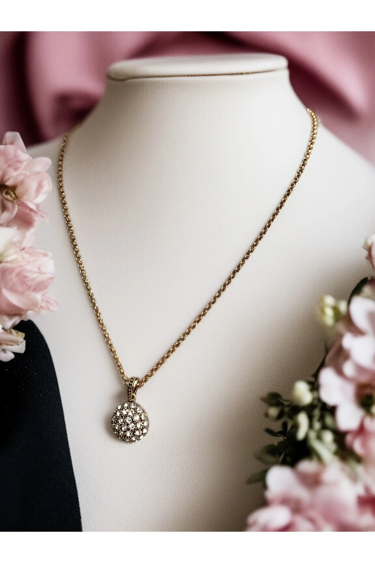 Yuvarlak Otantik Kolye