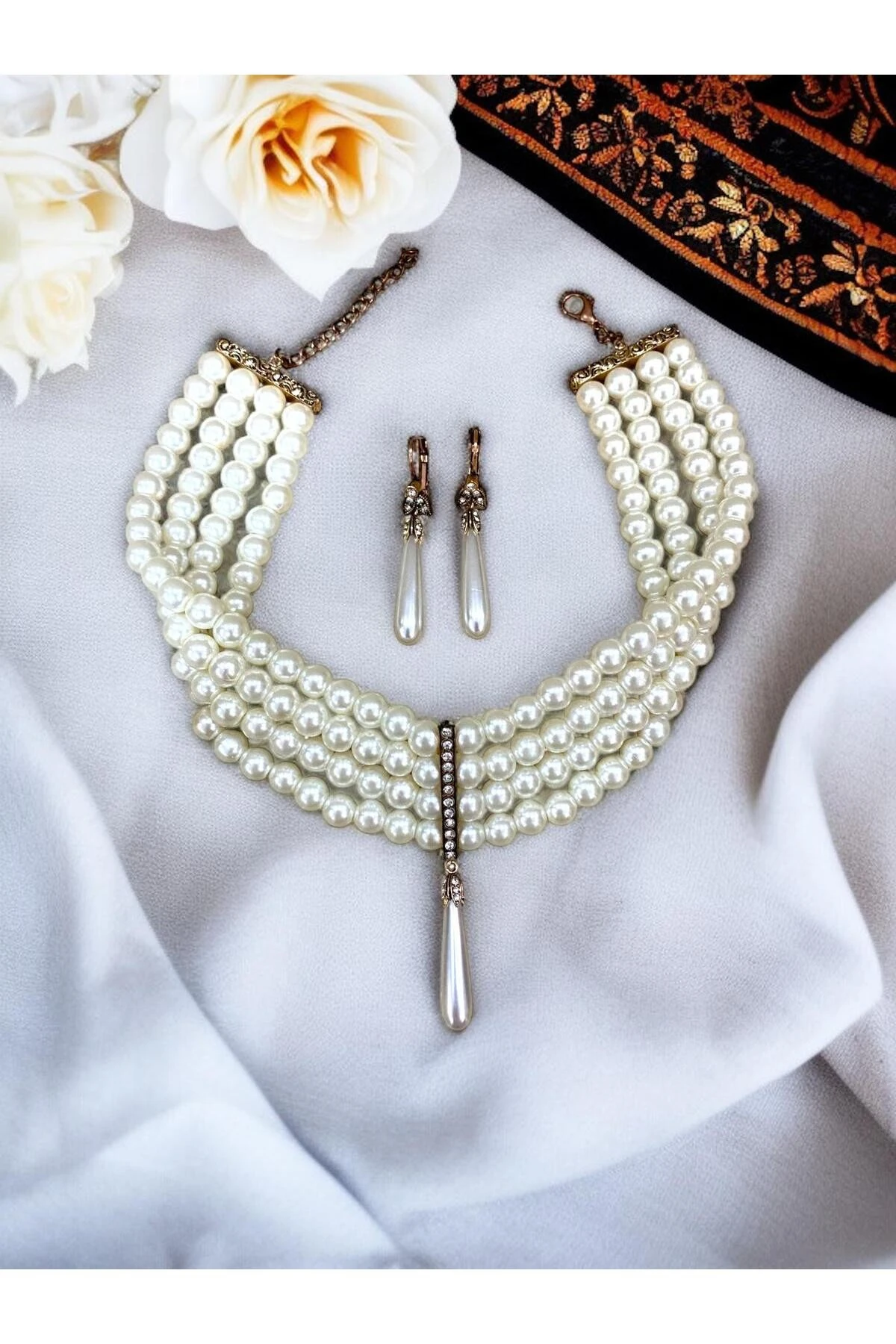 Zirkon Taşlı Su Damlası İnci Sallantılı Chooker Tasma Kolye ve İnci Küpe Seti