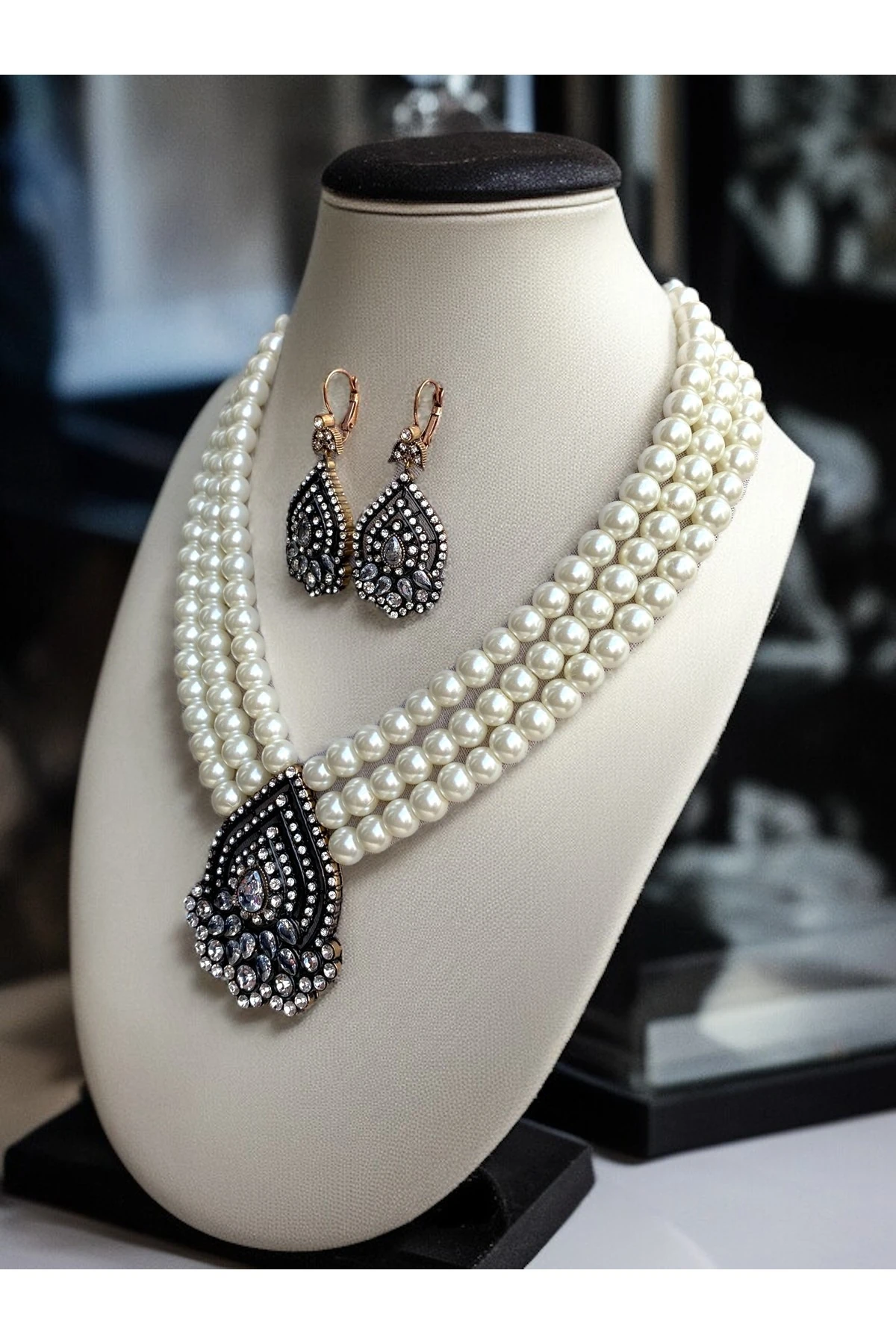 Zirkon Taşlı Tasarım Inci Kolye ve Küpe Seti